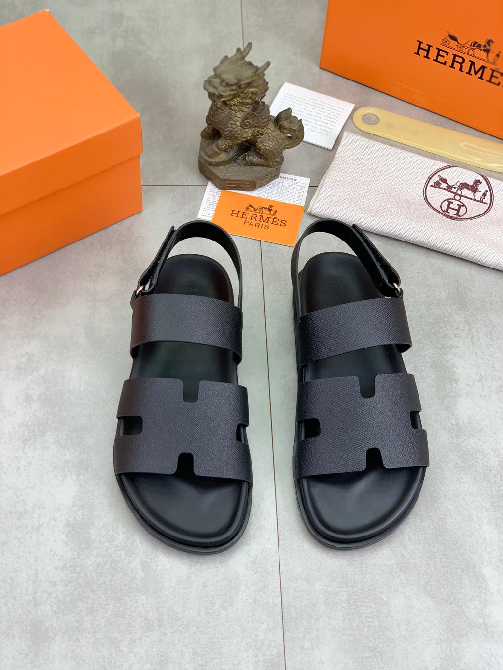 HM Men's Chypre Sandals Black Calfskin 645502