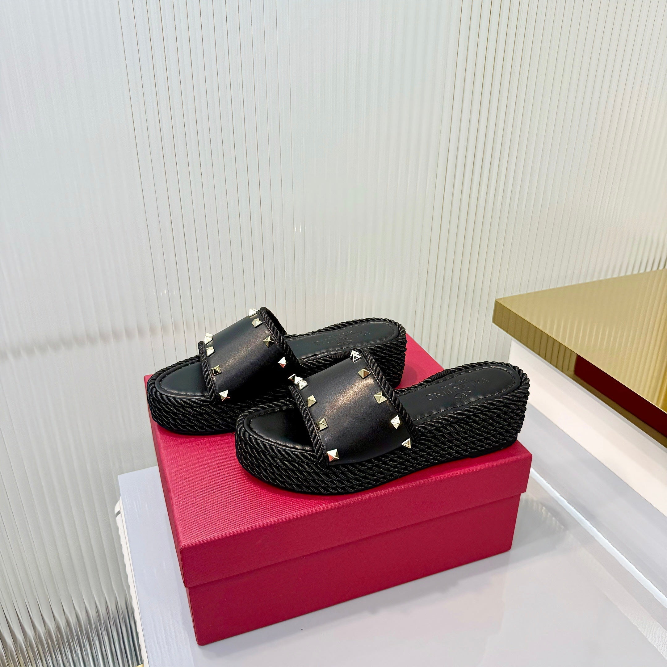 VT 26s Espadrille Slides 5cm Black Leather 714907
