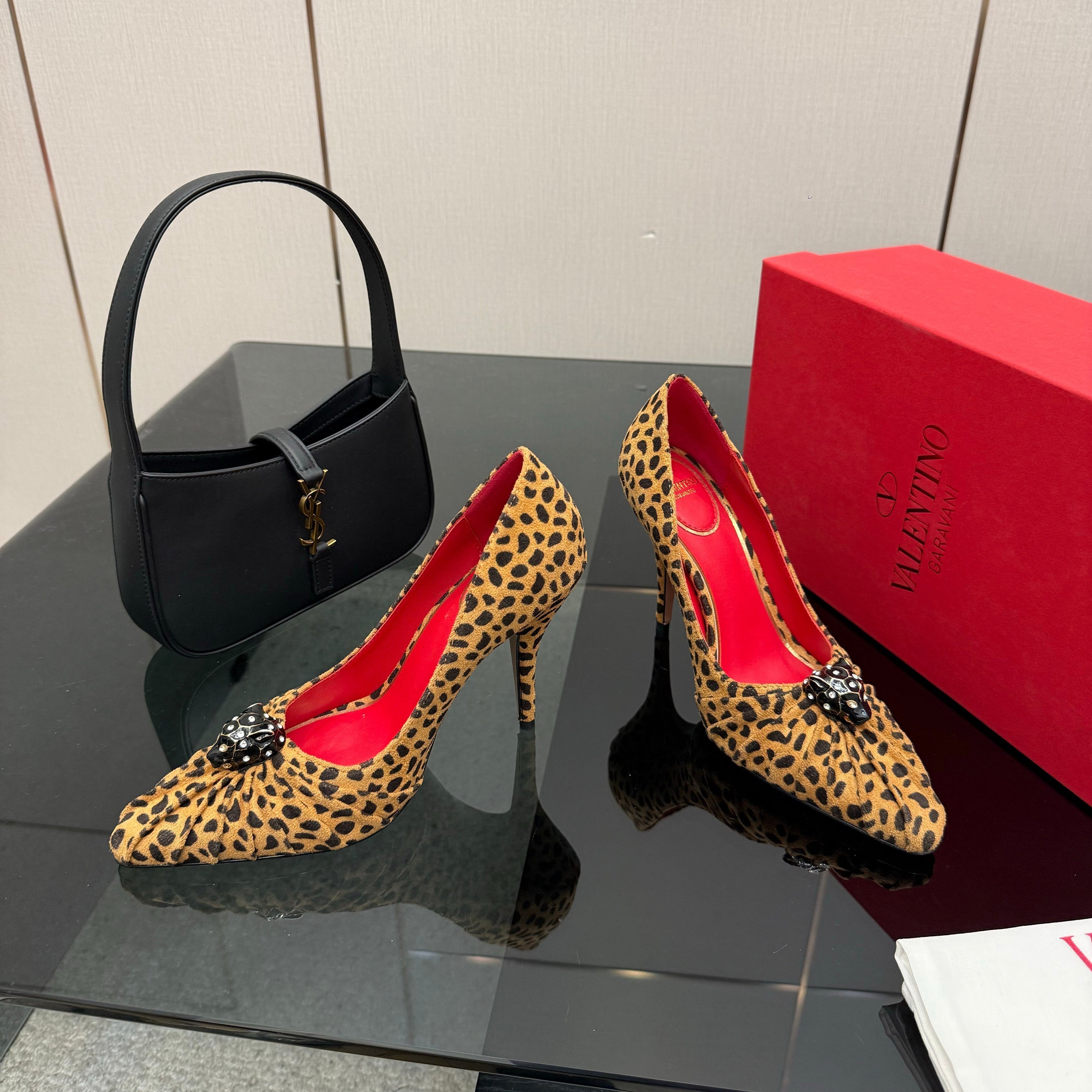 VT Panthea Pumps 105Mm Leopard Print Goatskin 630178