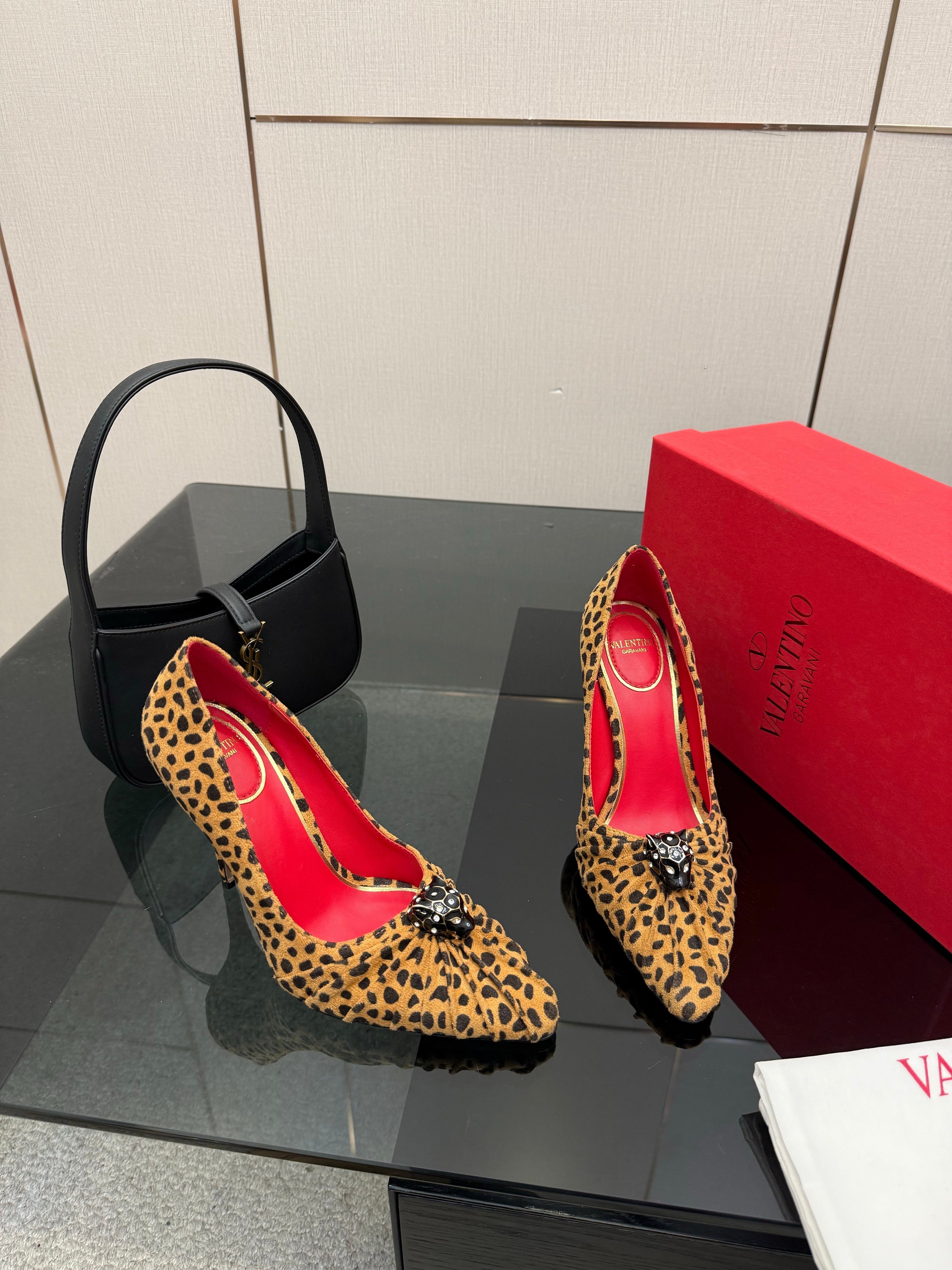 VT Panthea Pumps 105Mm Leopard Print Goatskin 630178