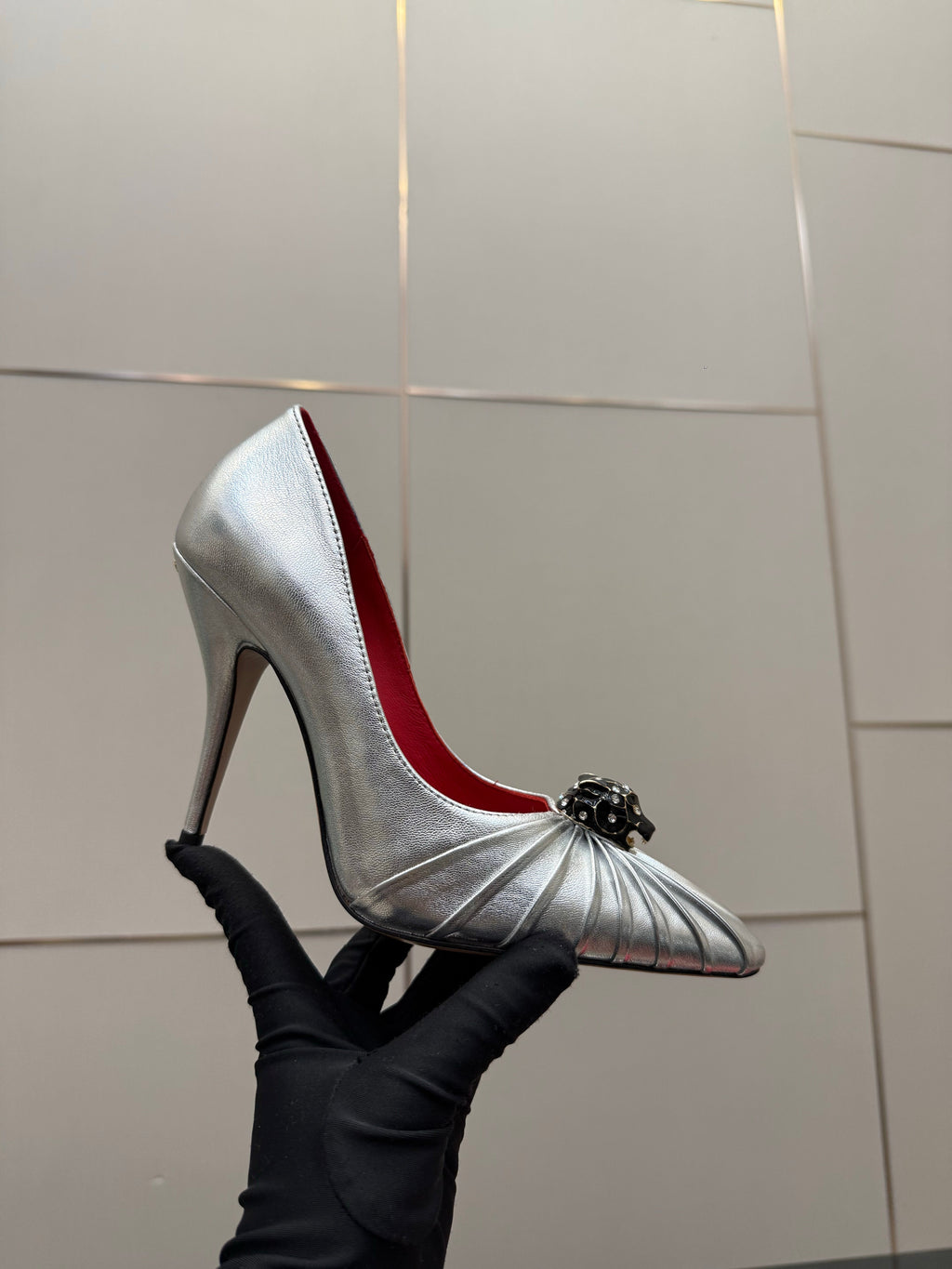 VT Panthea Pumps 105Mm Metallic Silver Goatskin 630180