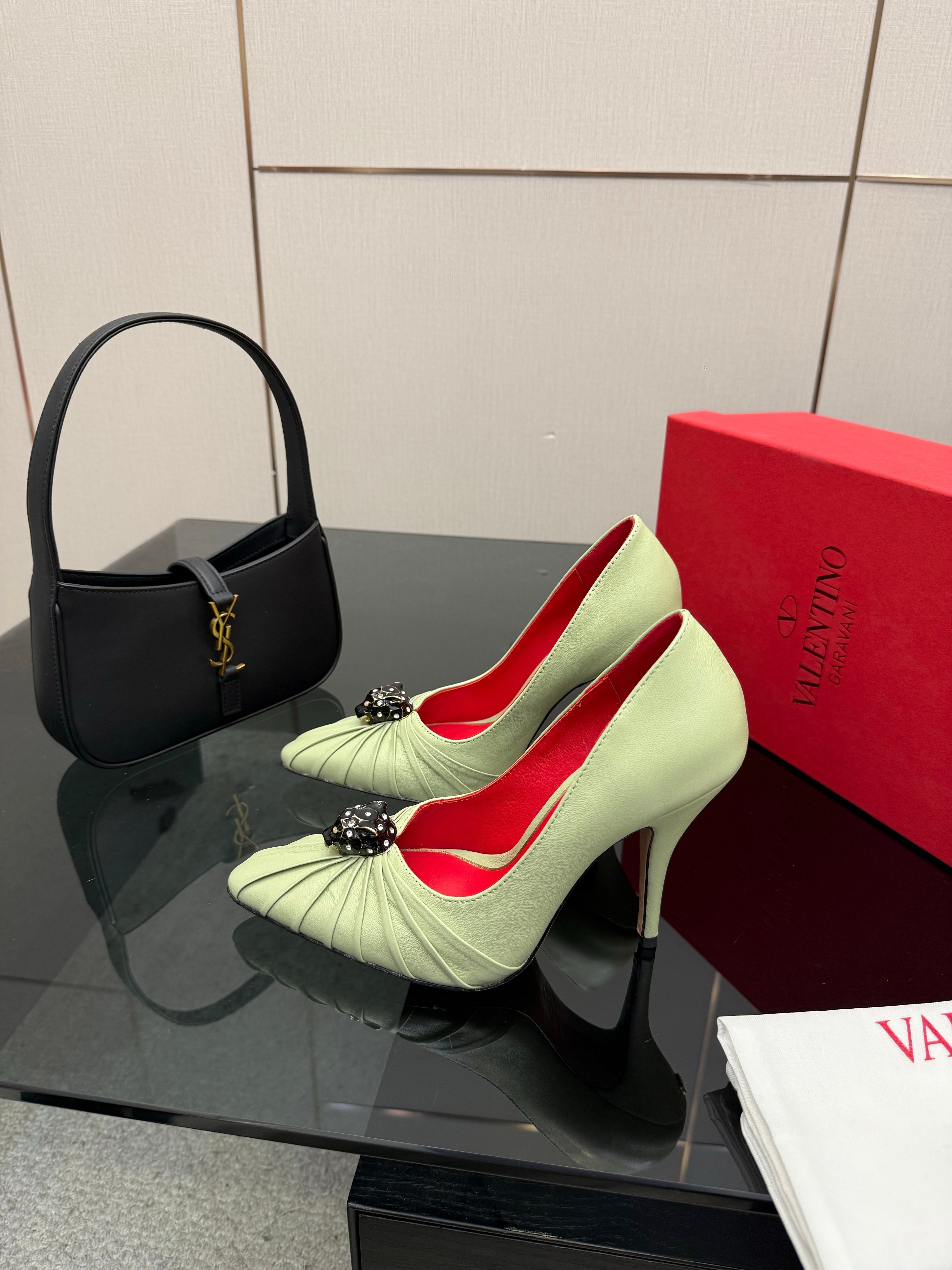 VT Panthea Pumps 105Mm Light Green Goatskin 630183
