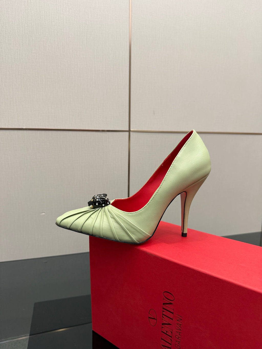 VT Panthea Pumps 105Mm Light Green Goatskin 630183