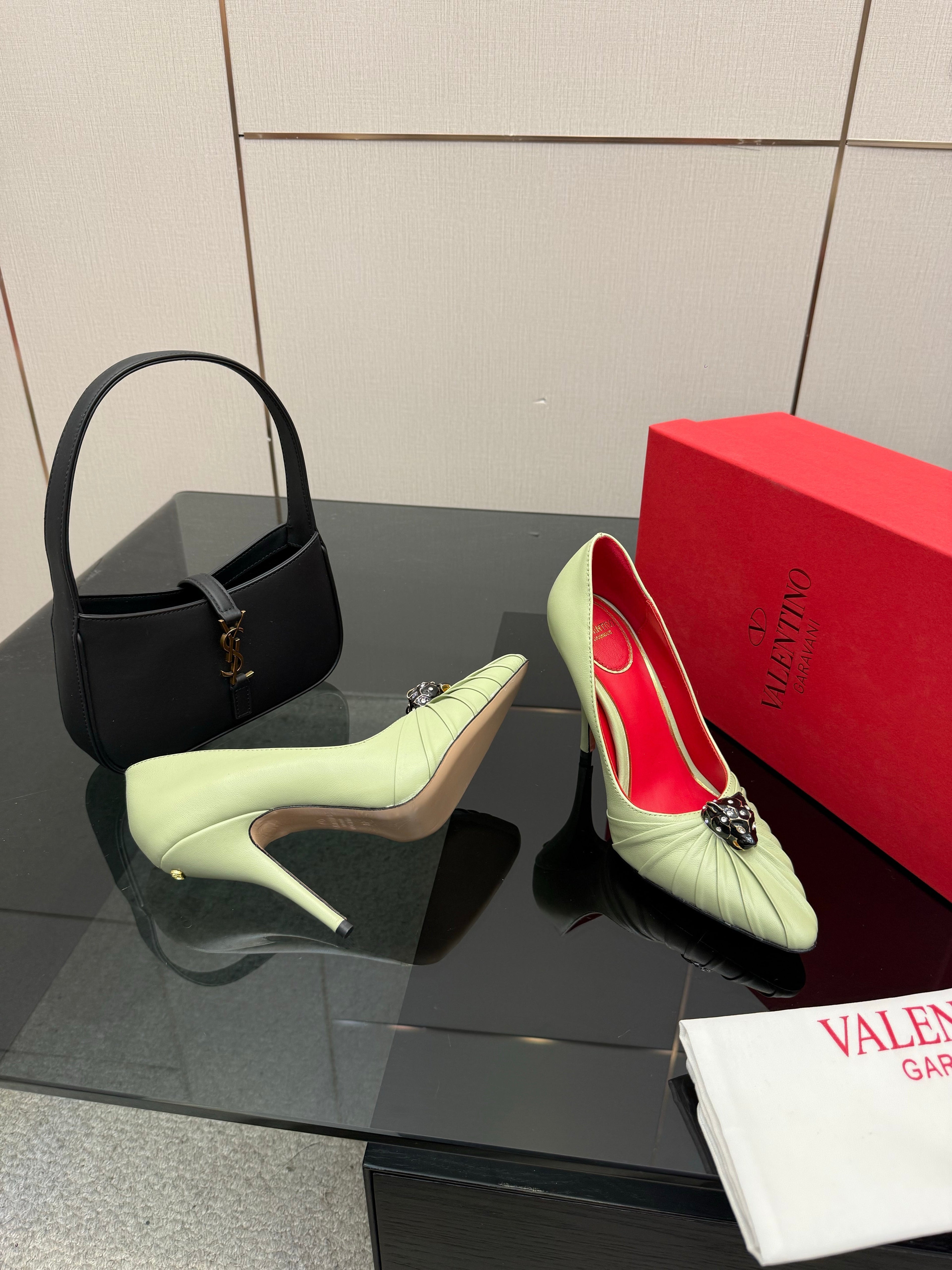 VT Panthea Pumps 105Mm Light Green Goatskin 630183