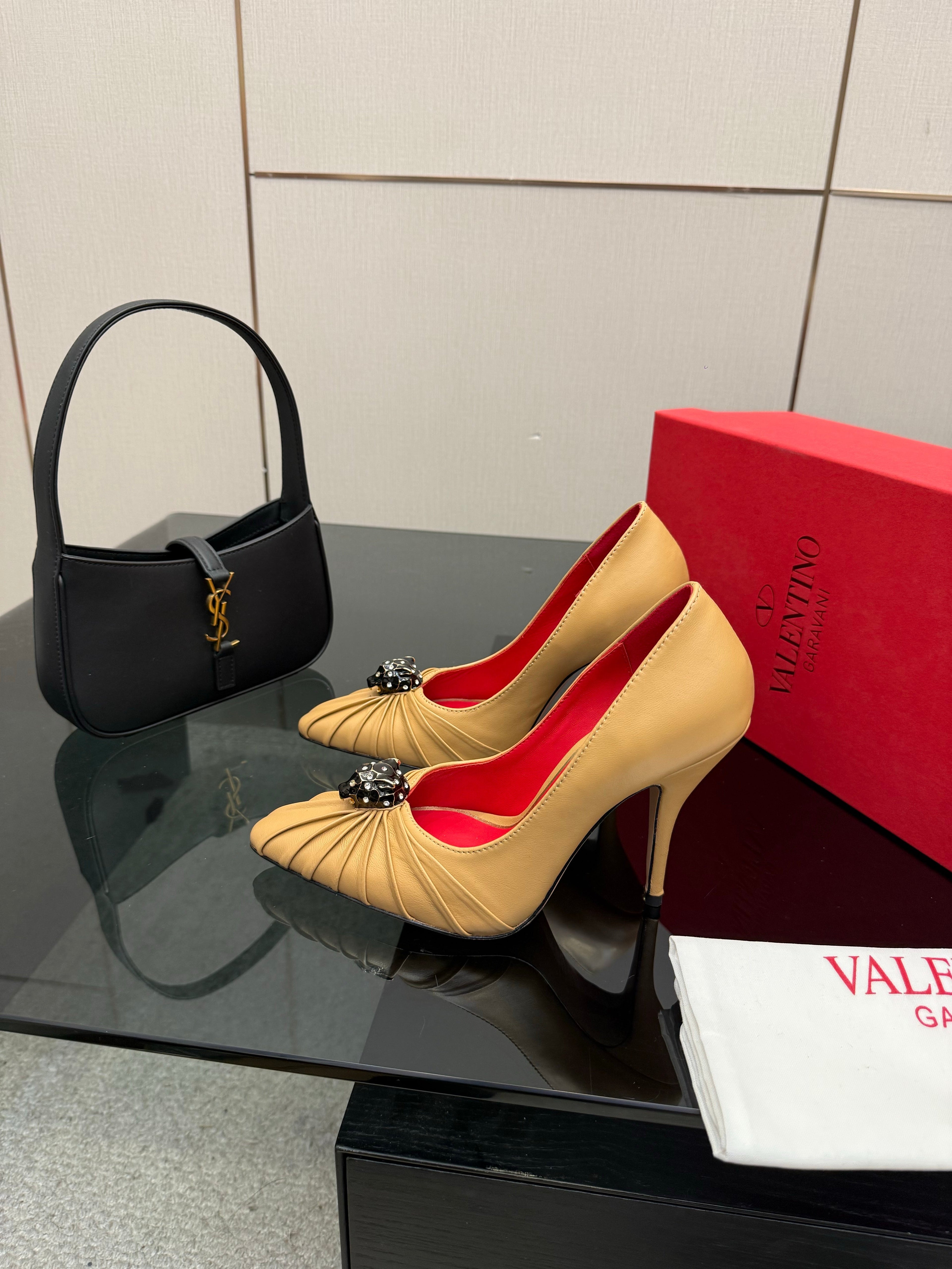 VT Panthea Pumps 105mm Beige Goatskin 630184