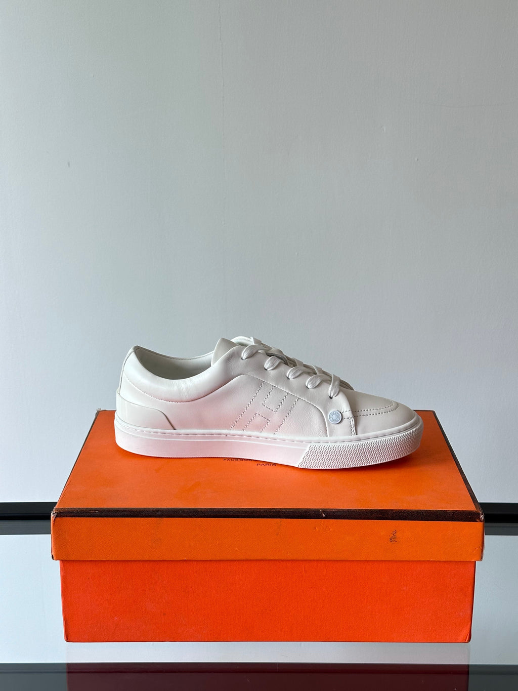 HM Sneaker White Calfskin 523027