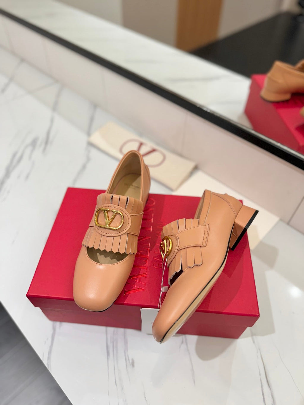 VT 2025 Signature Loafer Cantaloupe Calf Leather 295073