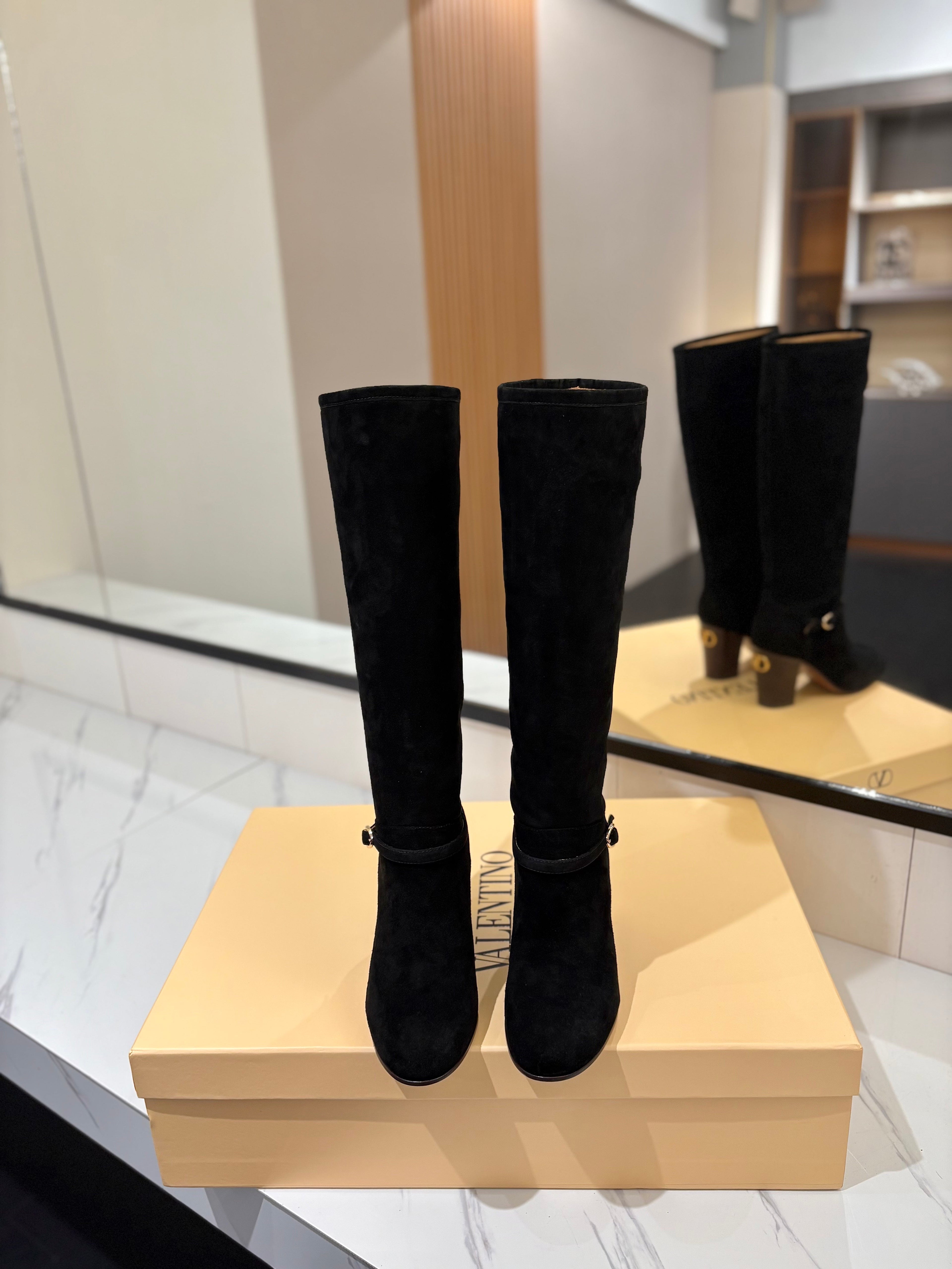 Valentino 2025 Pattie High Boot Black Suede 560740