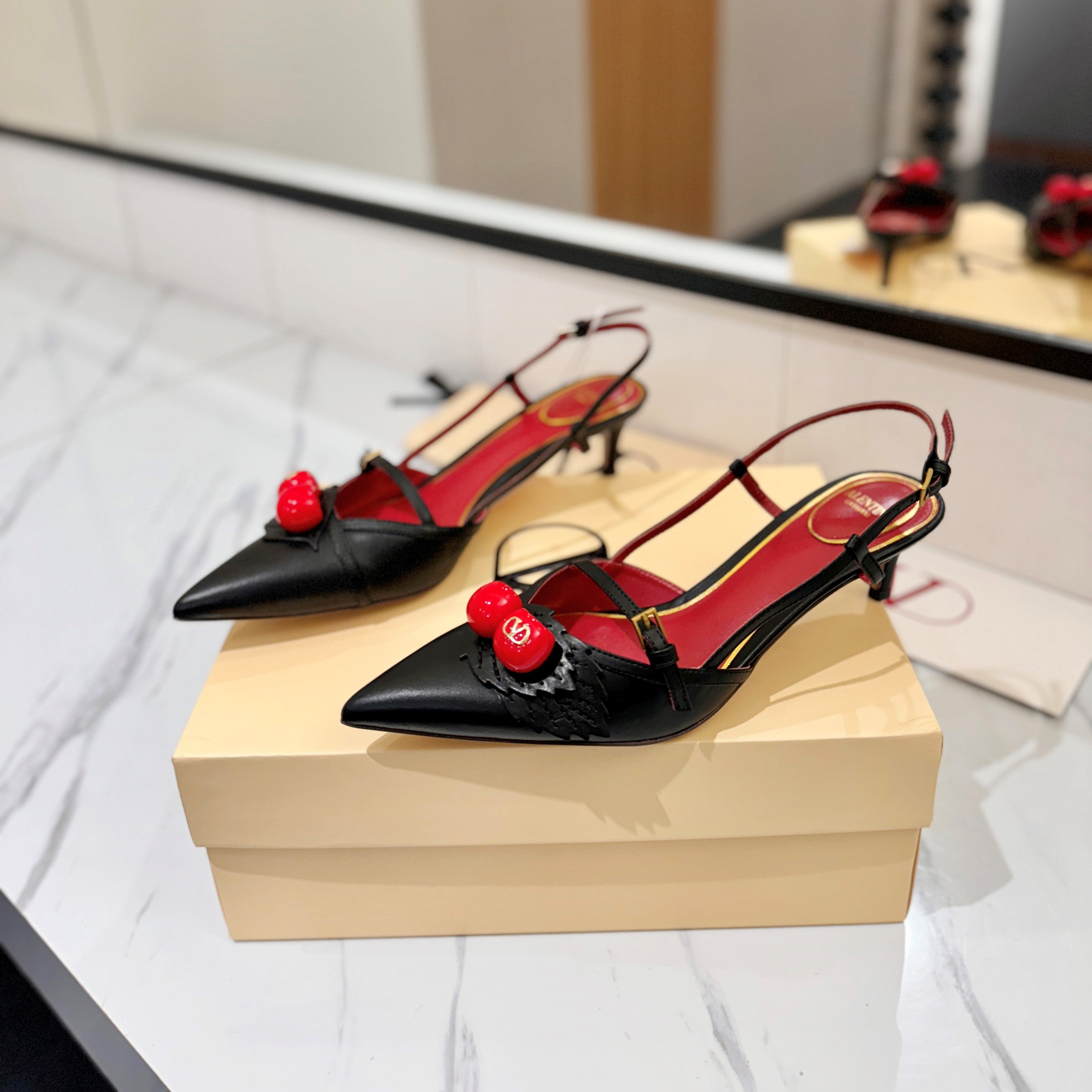 VT Cherryfic Slingback 5cm Black Leather 666317