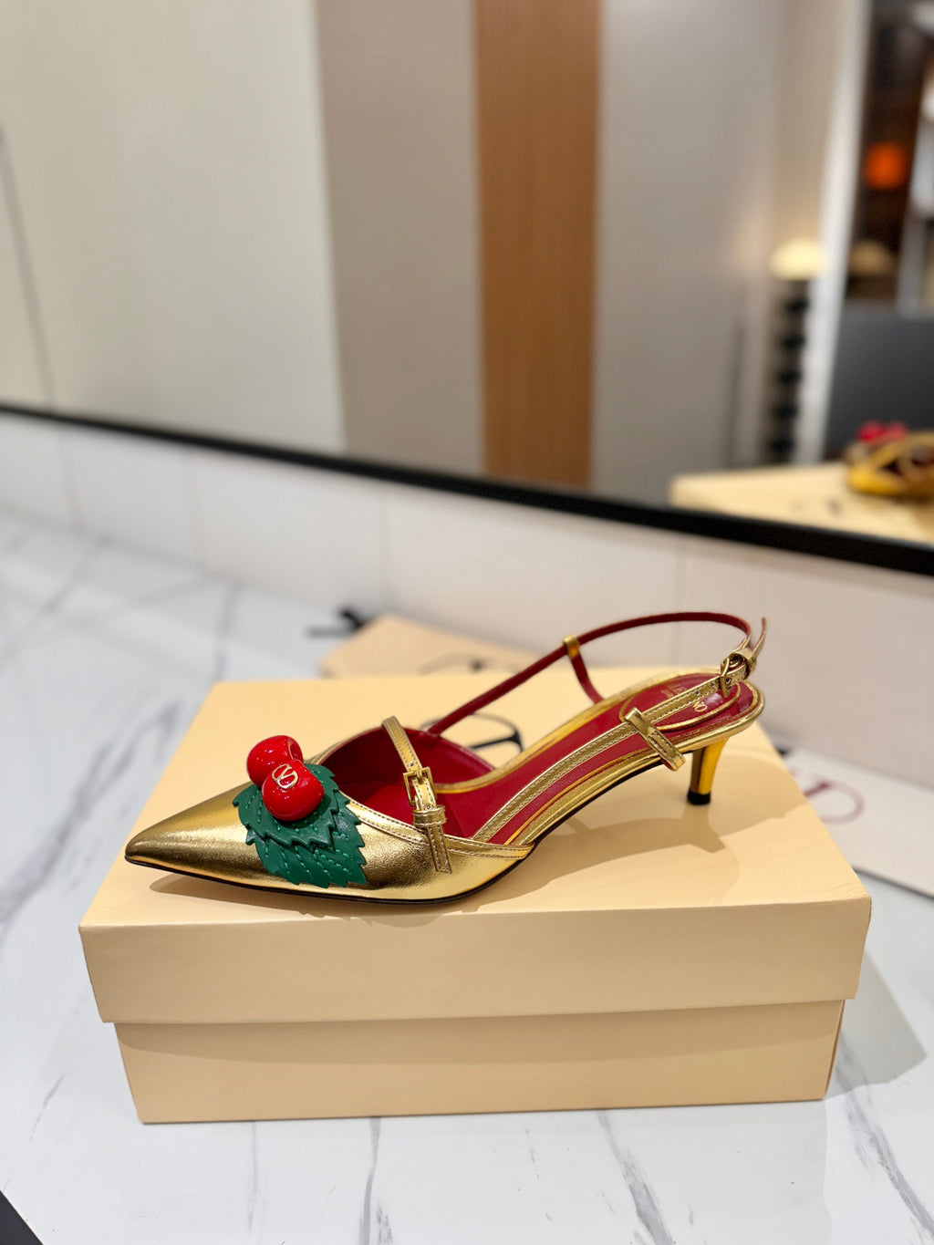 VT Cherryfic Slingback 5cm Gold Leather 666318