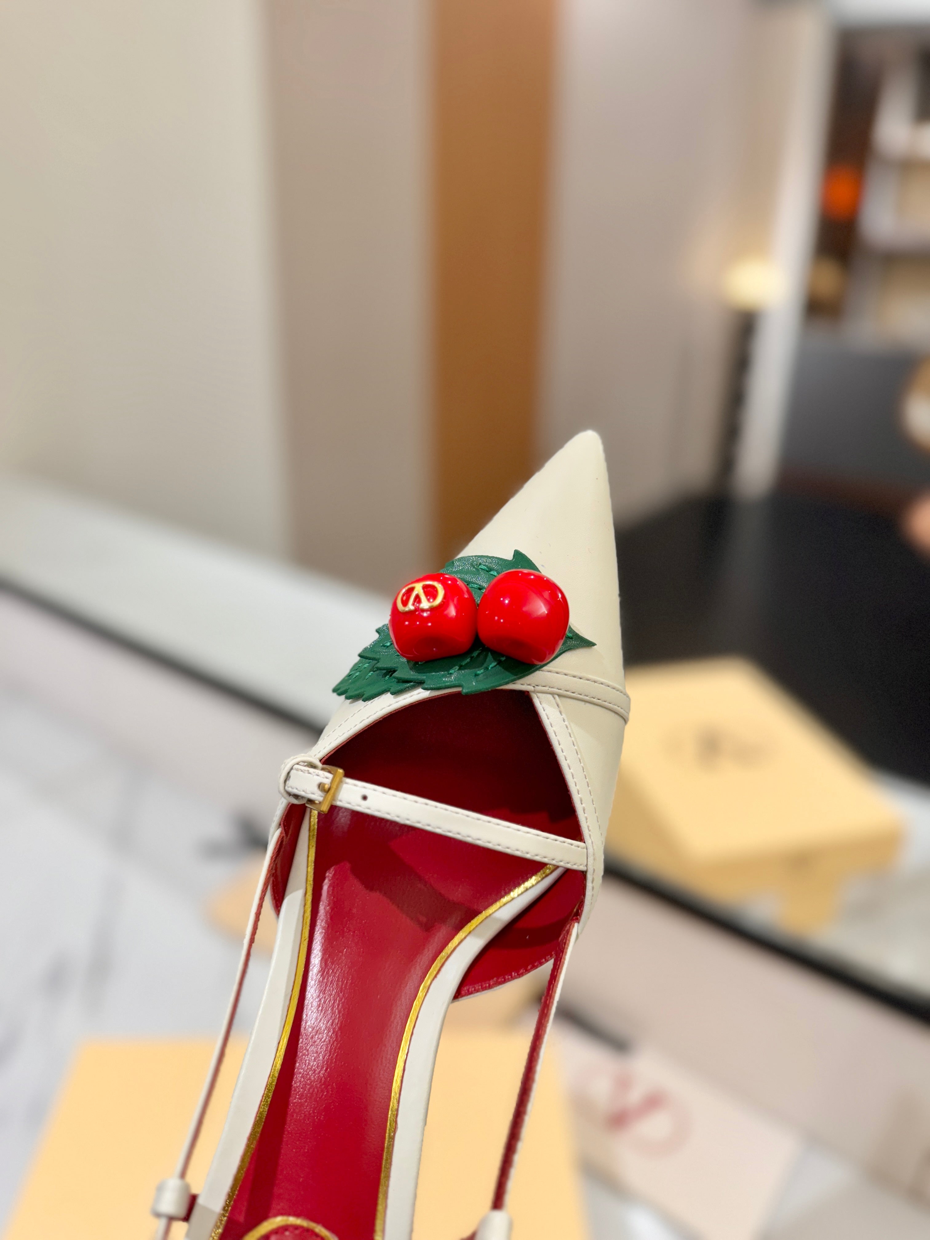 VT Cherryfic Slingback 5cm White Leather 666319