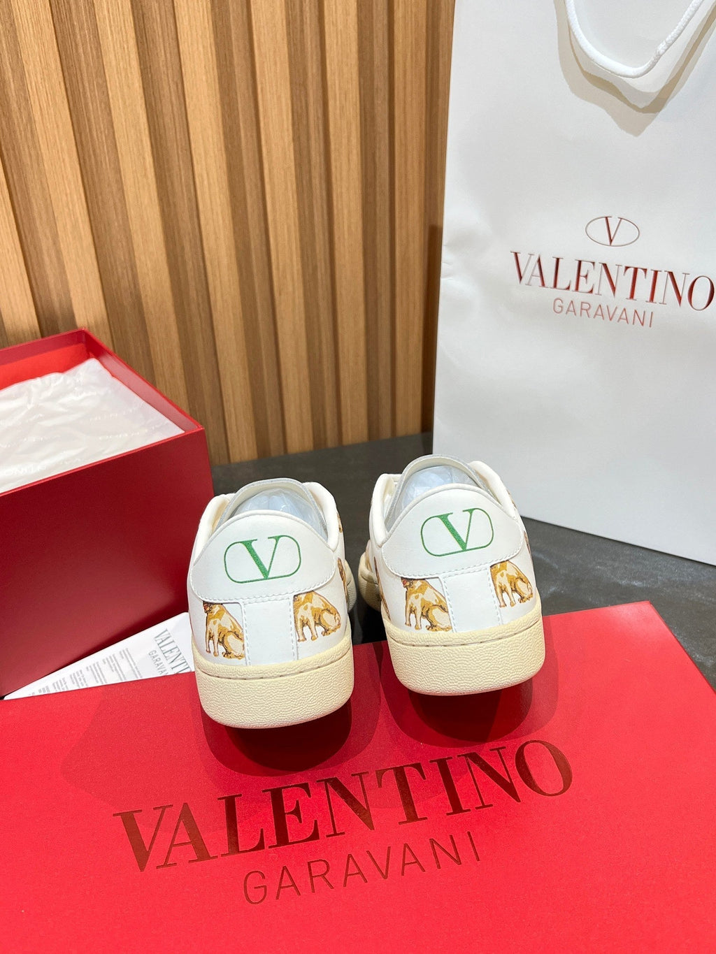 VT 25S Casual Sneakers White Yellow Cowhide 563089