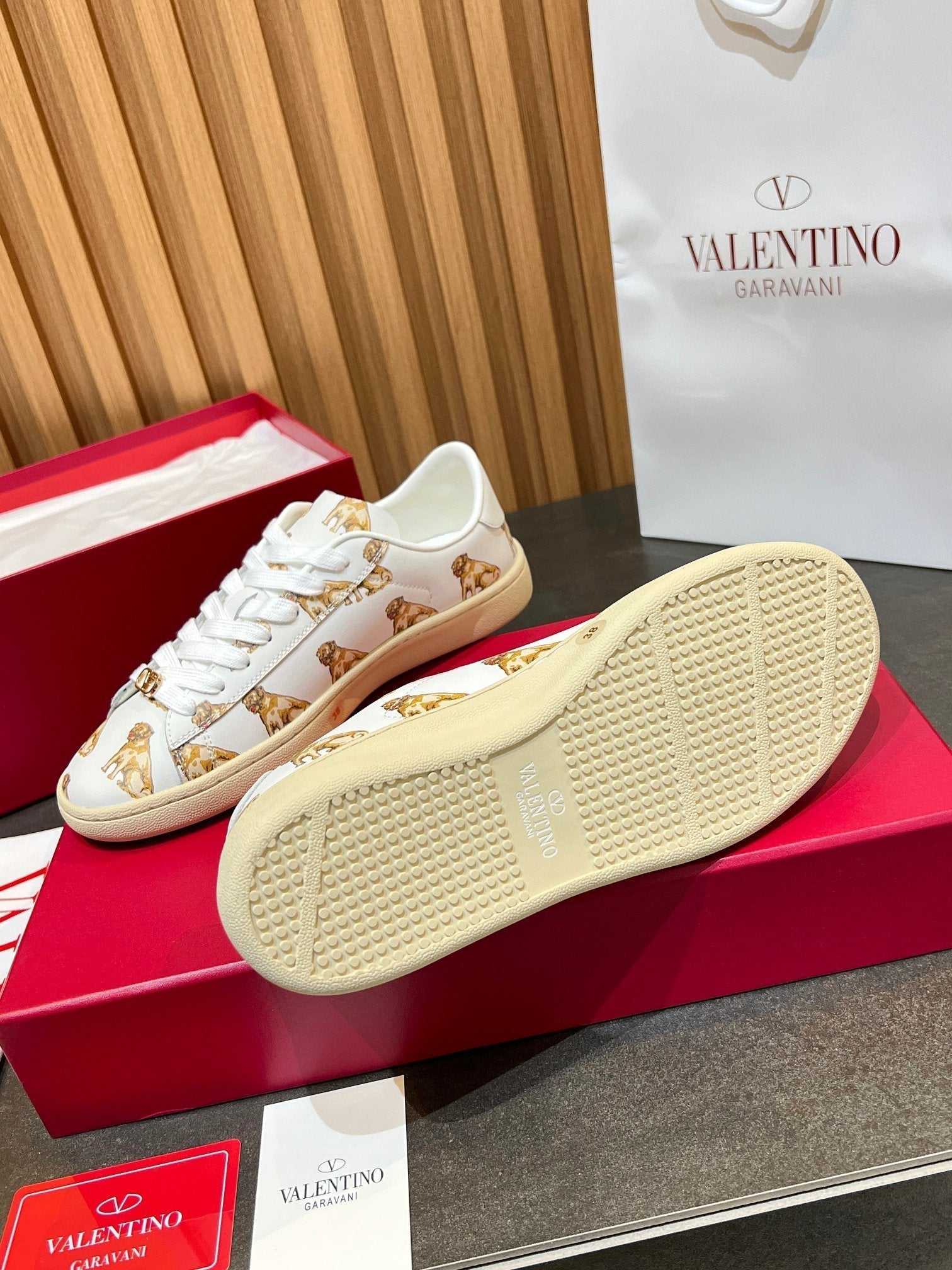VT 25S Casual Sneakers White Yellow Cowhide 563089