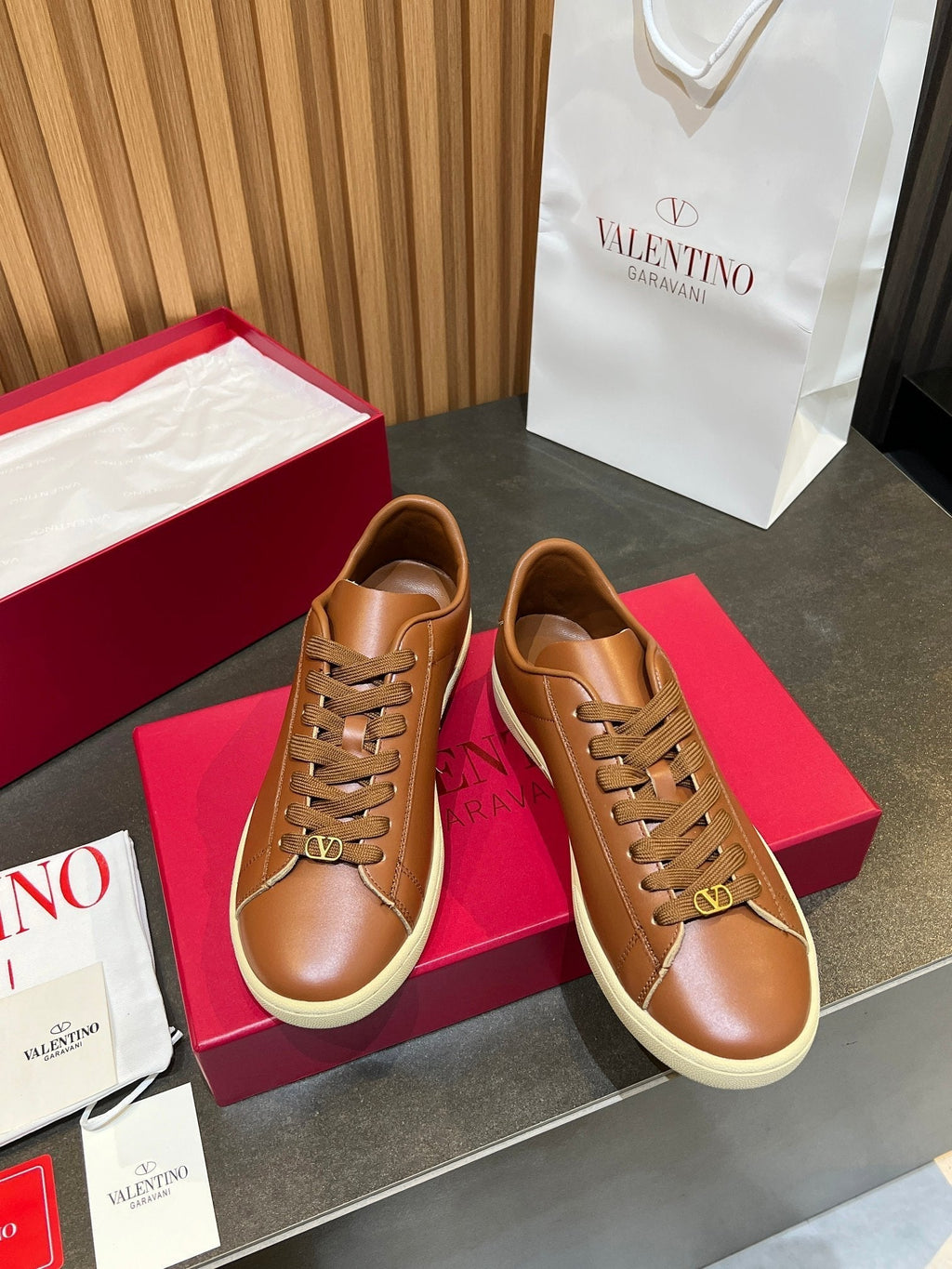 VT 25S Casual Sneakers Camel Brown Cowhide 563093