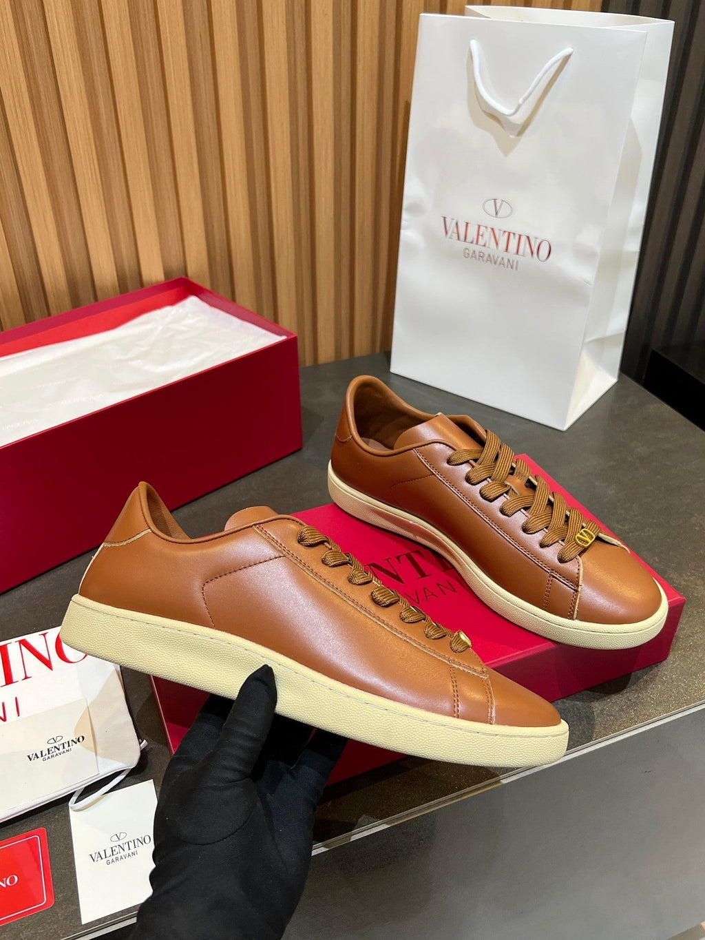 VT 25S Casual Sneakers Camel Brown Cowhide 563093