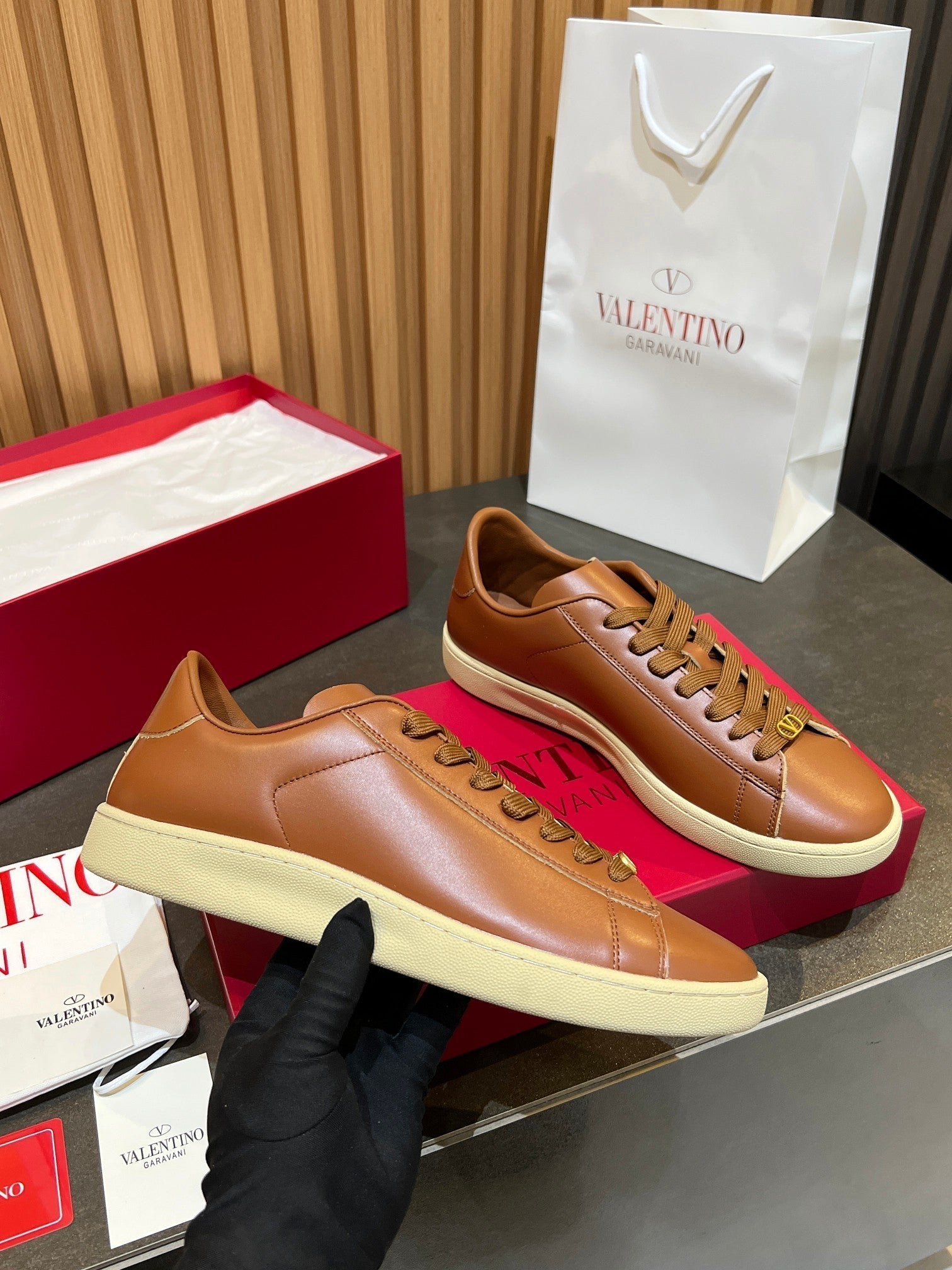 VT 25S Casual Sneakers Camel Brown Cowhide 563093