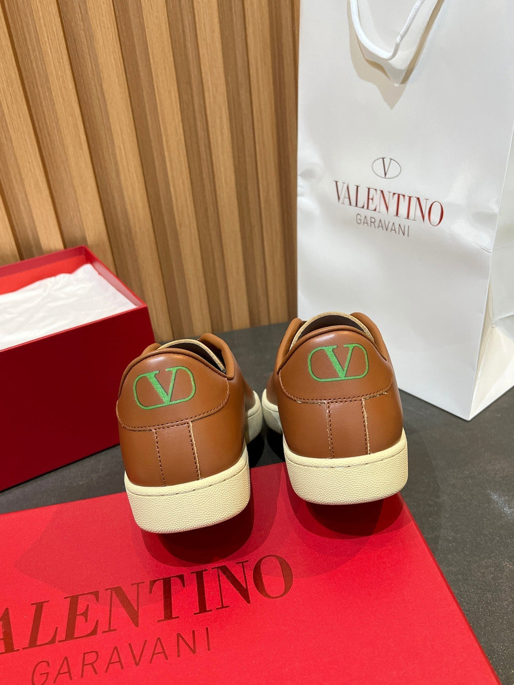 VT 25S Casual Sneakers Camel Brown Cowhide 563093