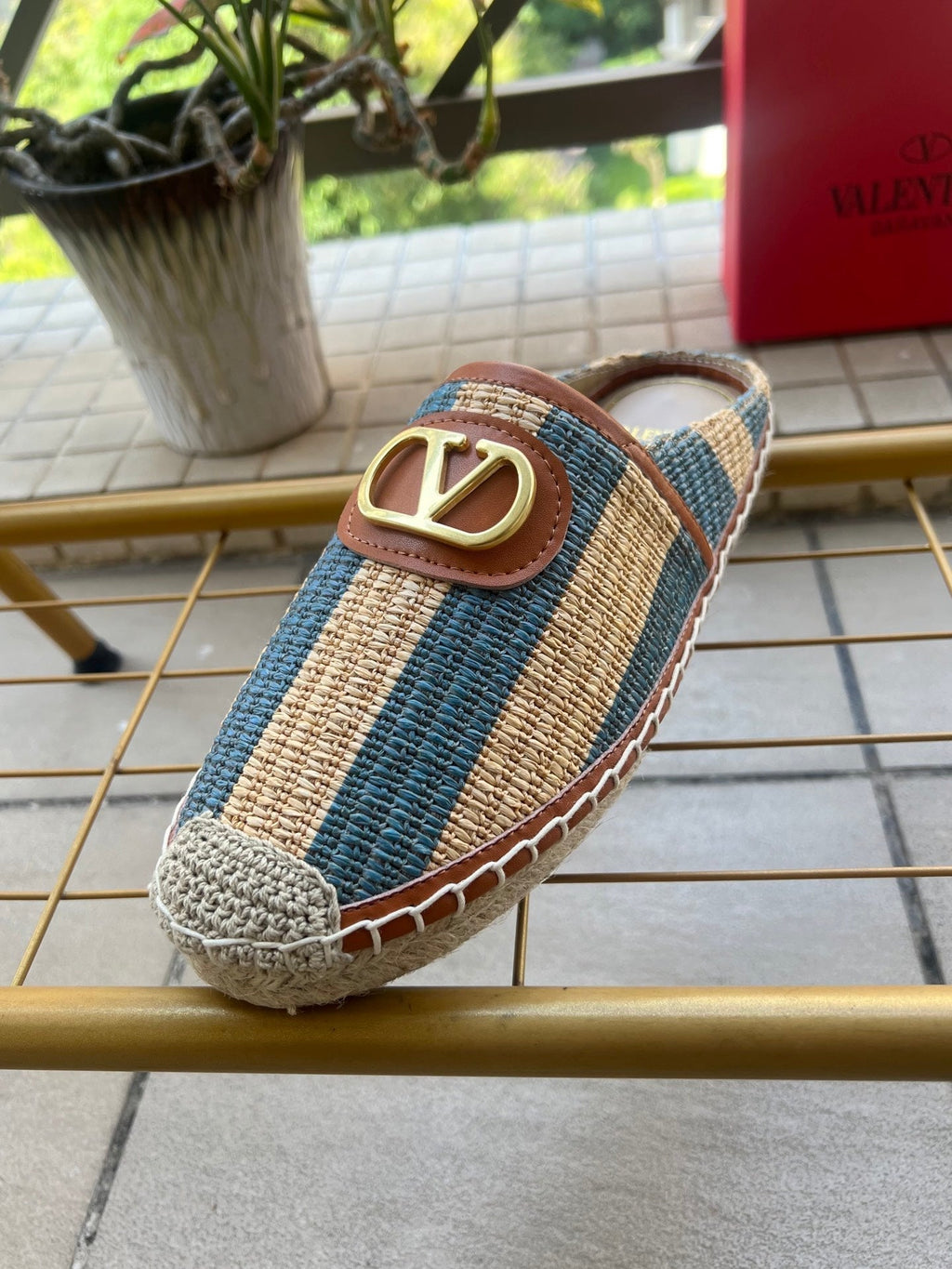 VLogo Signature Striped Espadrille Mules Beige Blue Raffia 692190