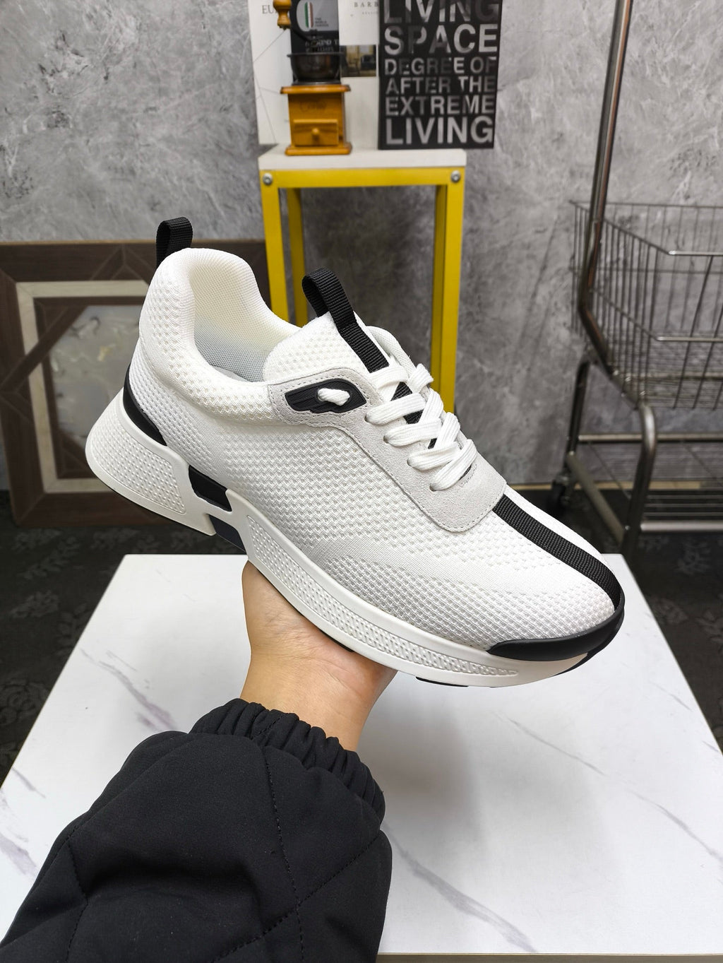 HM Men's Sneaker White Black Mesh Lambskin 543944