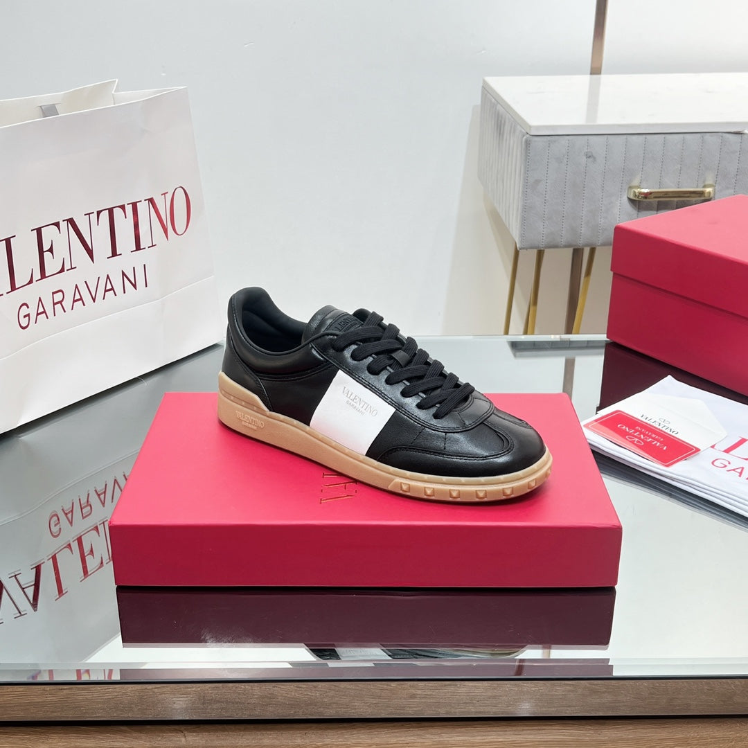 VL 25s Upvillage Sneakers In White Mix Black Lambskin