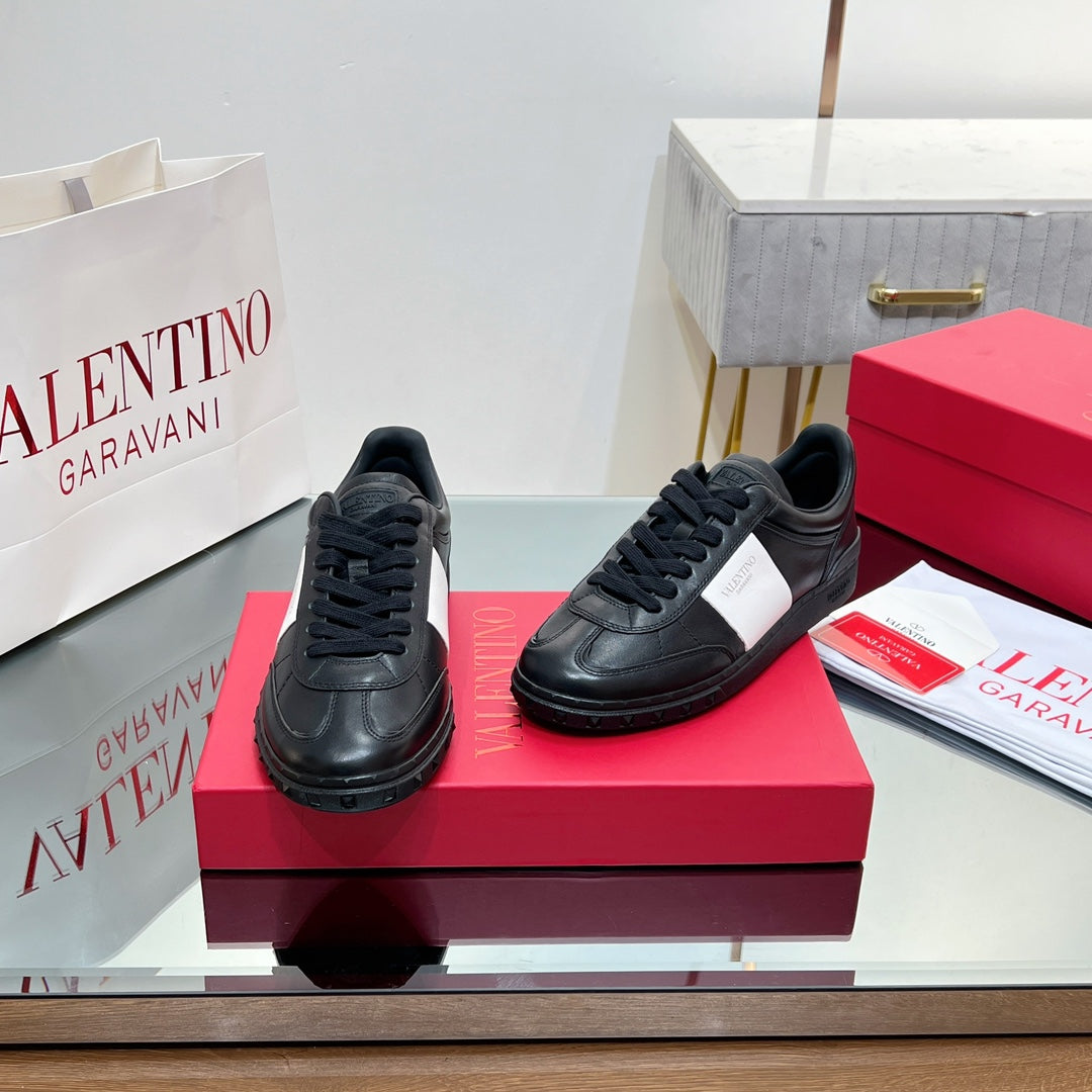 VL 25s Upvillage Sneakers In White Mix Black Lambskin