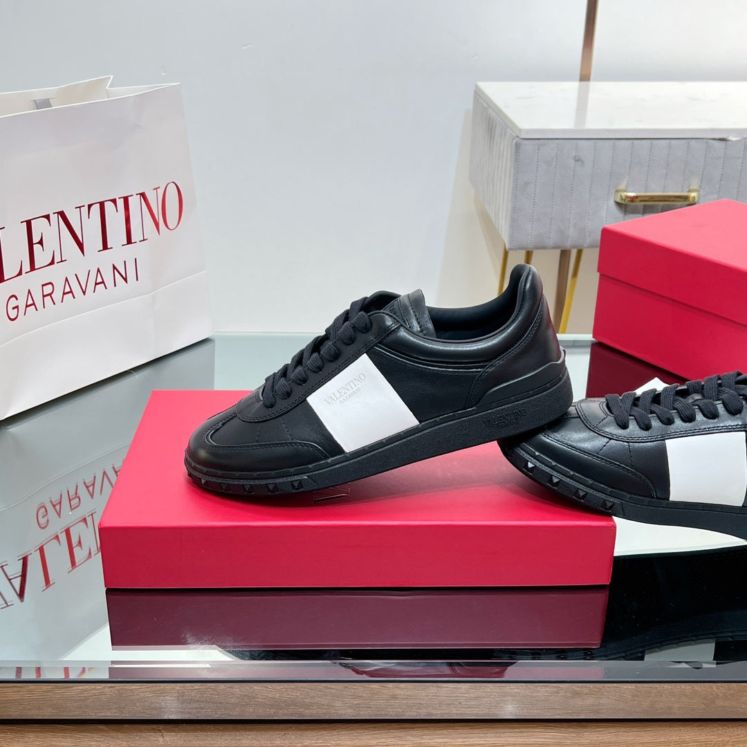 VL 25s Upvillage Sneakers In White Mix Black Lambskin