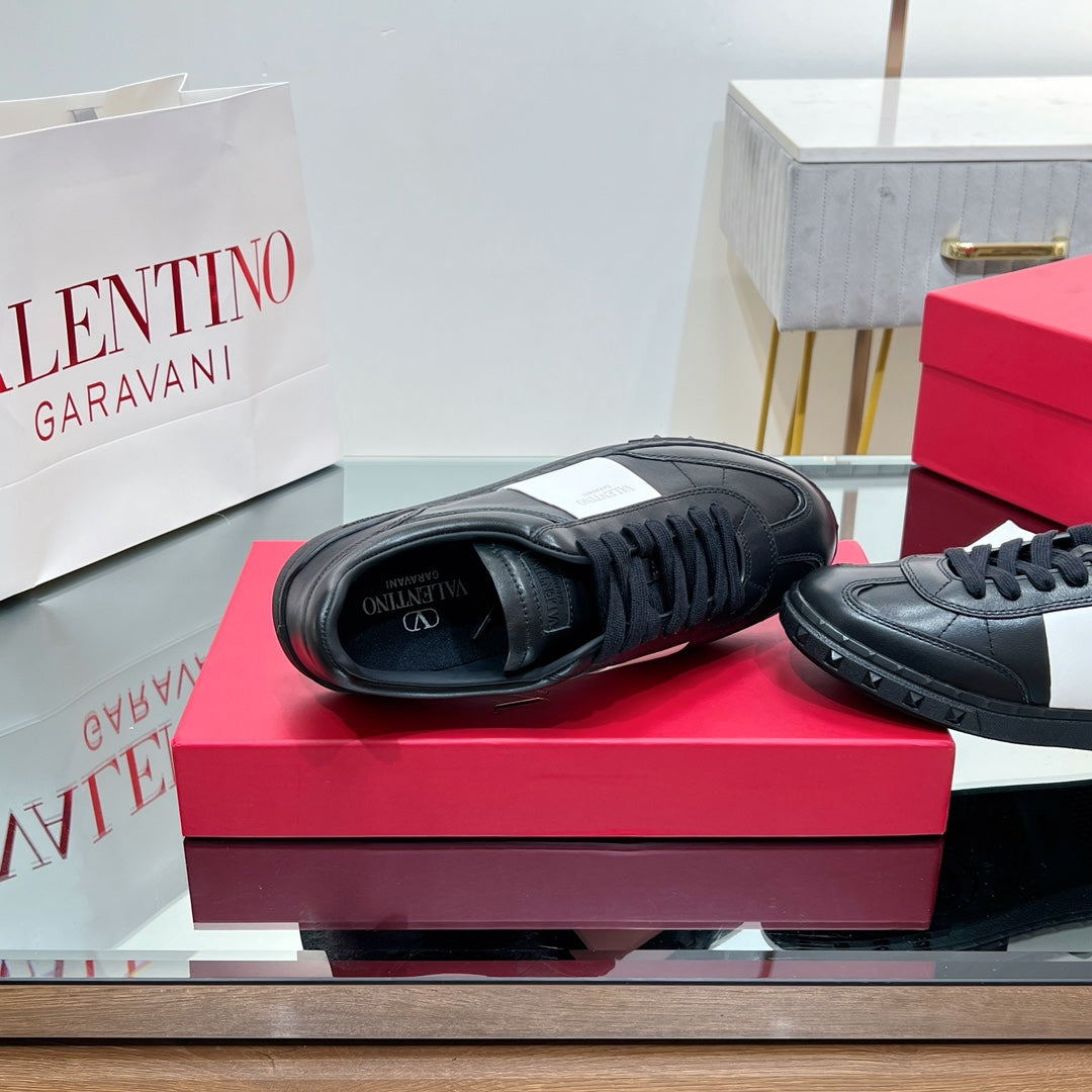 VL 25s Upvillage Sneakers In White Mix Black Lambskin