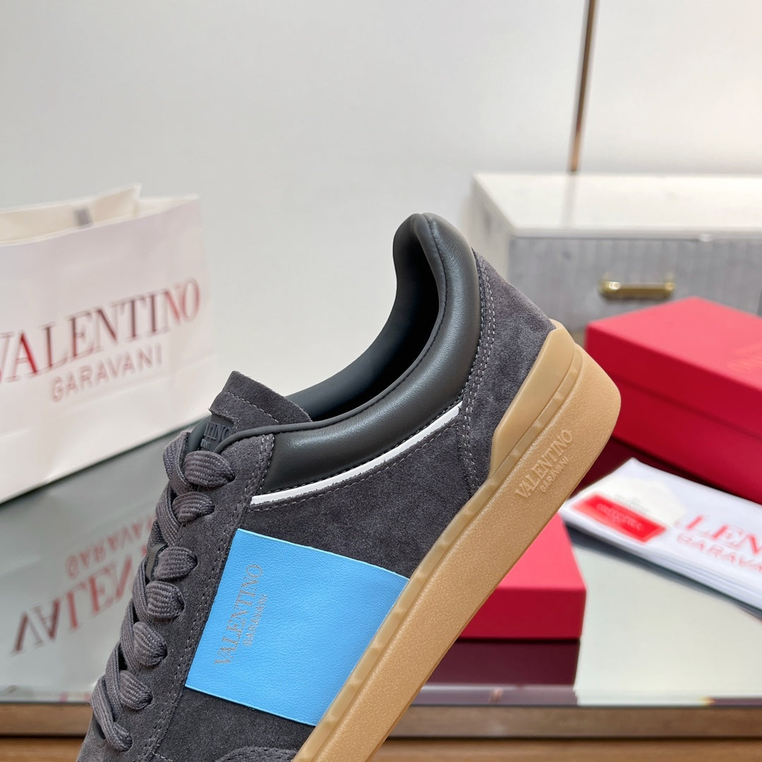 VL 25s Upvillage Sneakers In Dark Grey Mix Blue Suede
