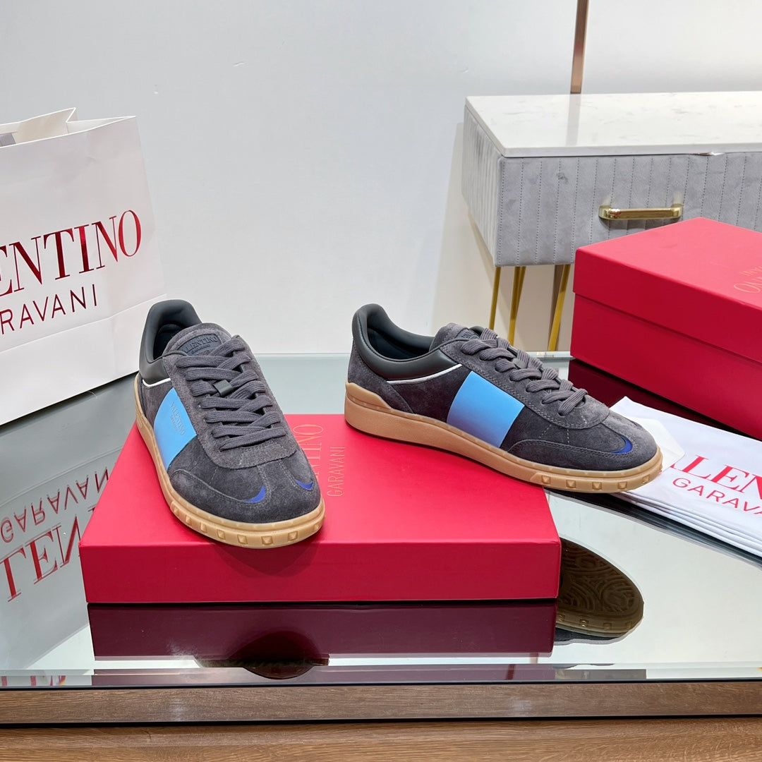 VL 25s Upvillage Sneakers In Dark Grey Mix Blue Suede