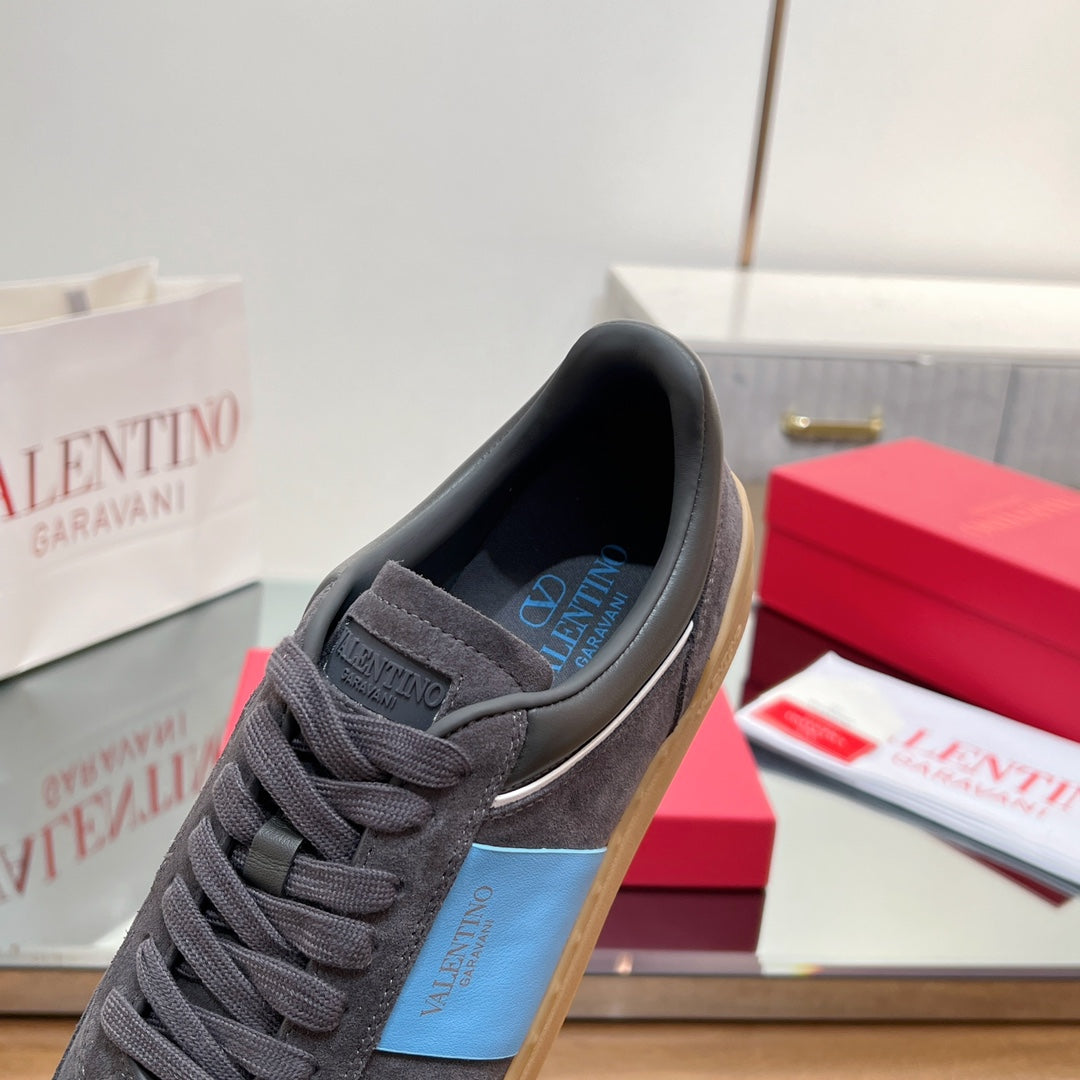 VL 25s Upvillage Sneakers In Dark Grey Mix Blue Suede
