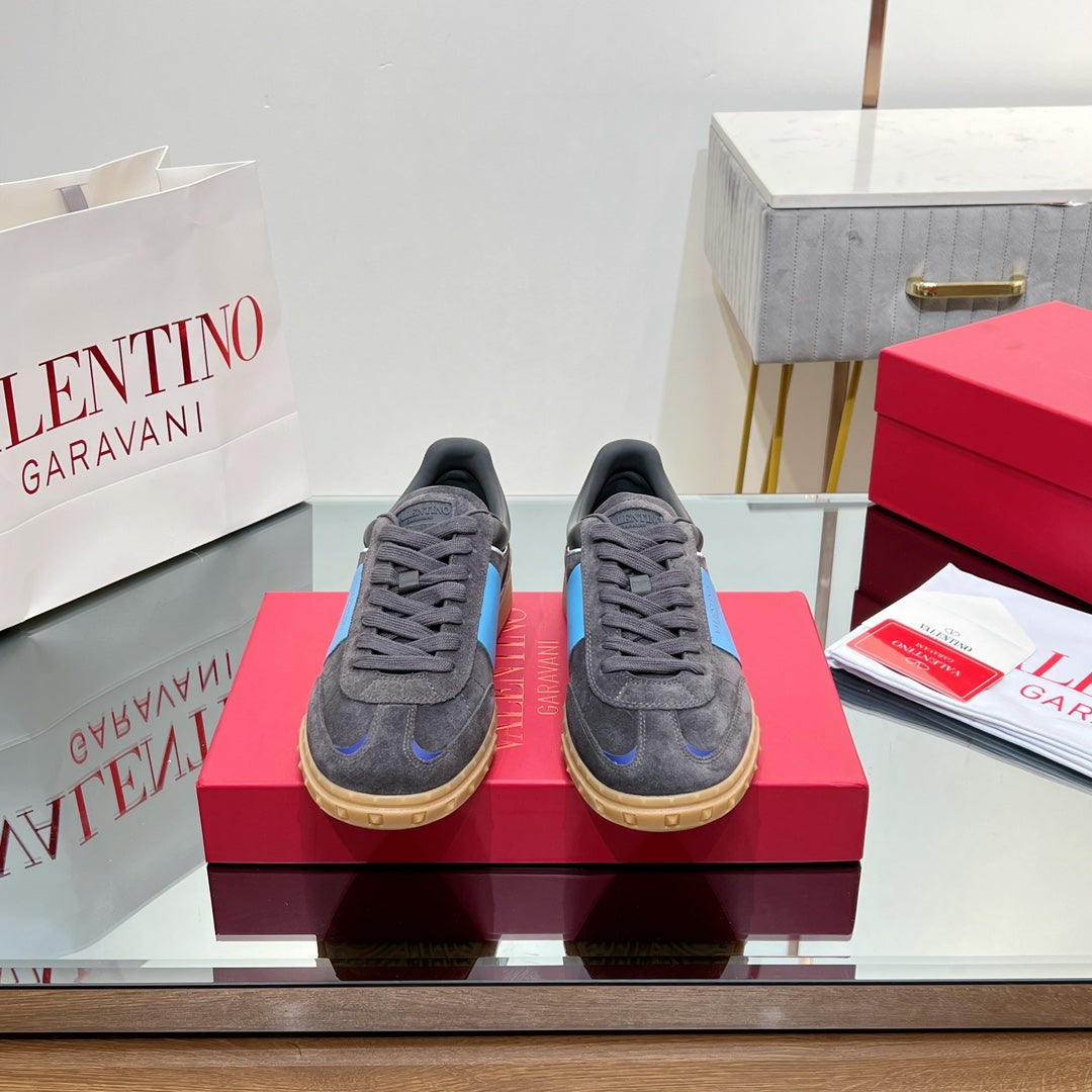 VL 25s Upvillage Sneakers In Dark Grey Mix Blue Suede