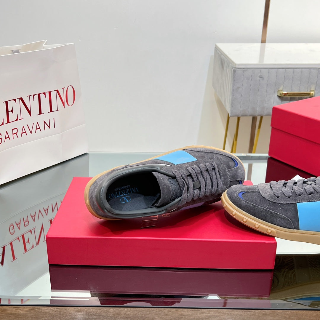 VL 25s Upvillage Sneakers In Dark Grey Mix Blue Suede