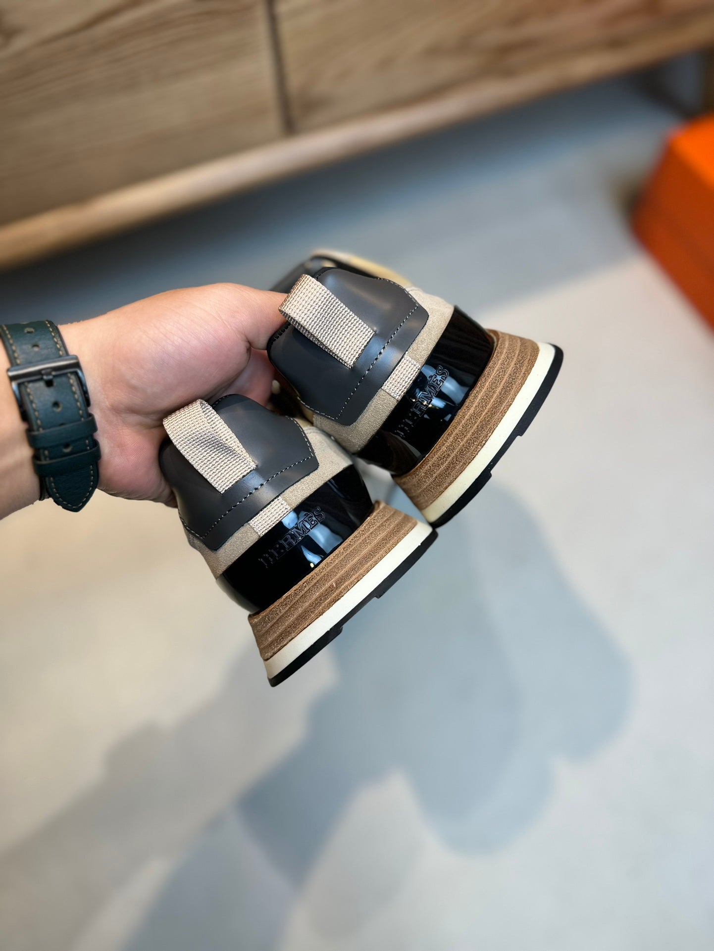HM INTERACTIVE LACE-UP SNEAKER BEIGE CALFSKIN