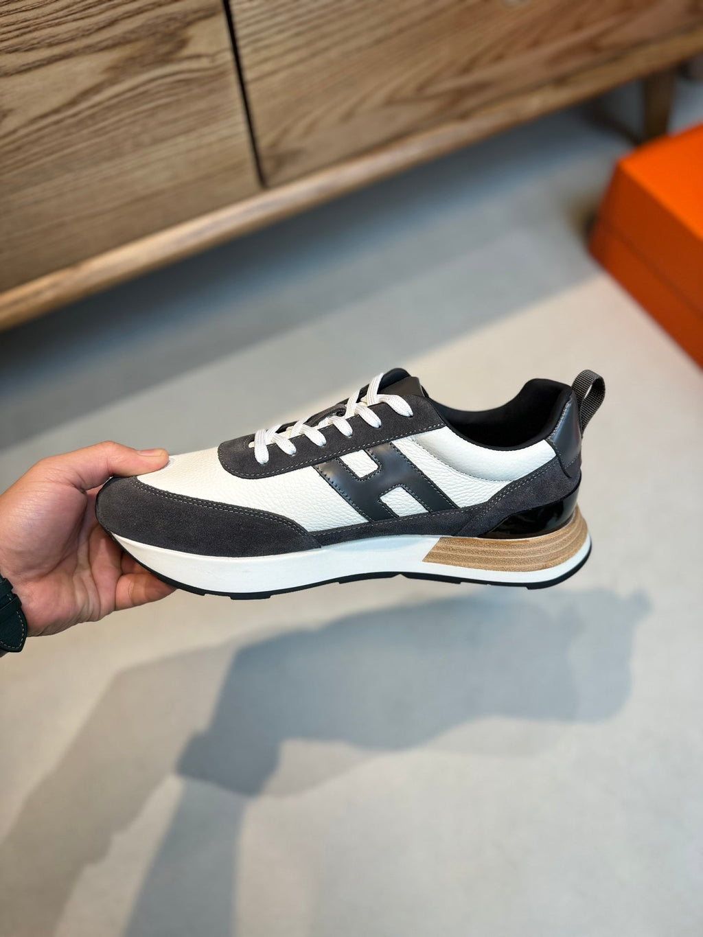 HM INTERACTIVE LACE-UP SNEAKER GRAY AND WHITE CALFSKIN