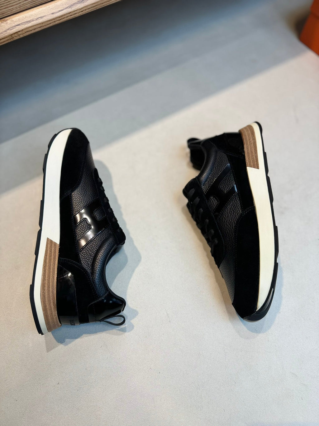 HM INTERACTIVE LACE-UP SNEAKER BLACK CALFSKIN
