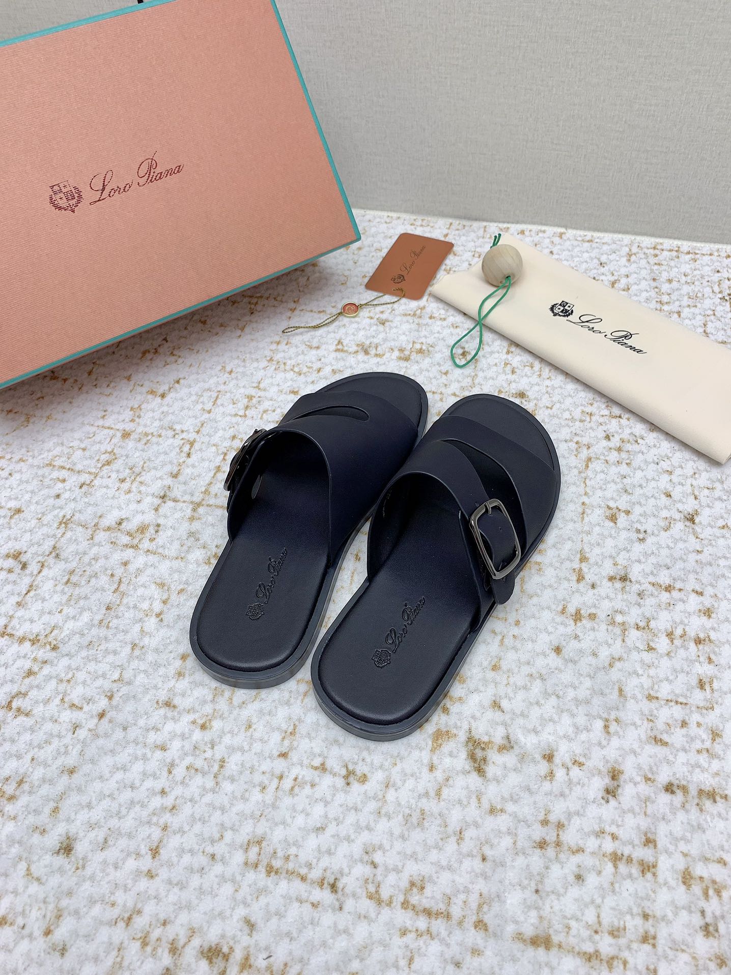 LP Men Sandals In Classic Black Calfskin