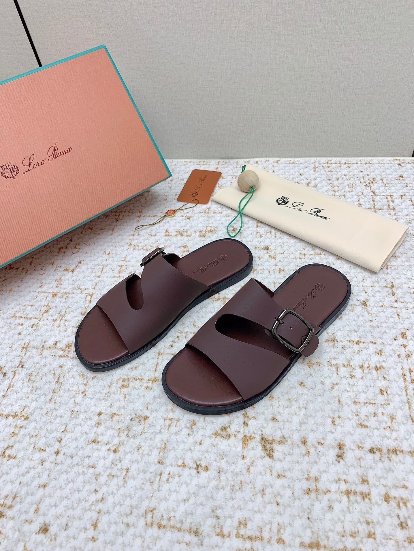 LP Men Sandals In Classic Brown Calfskin