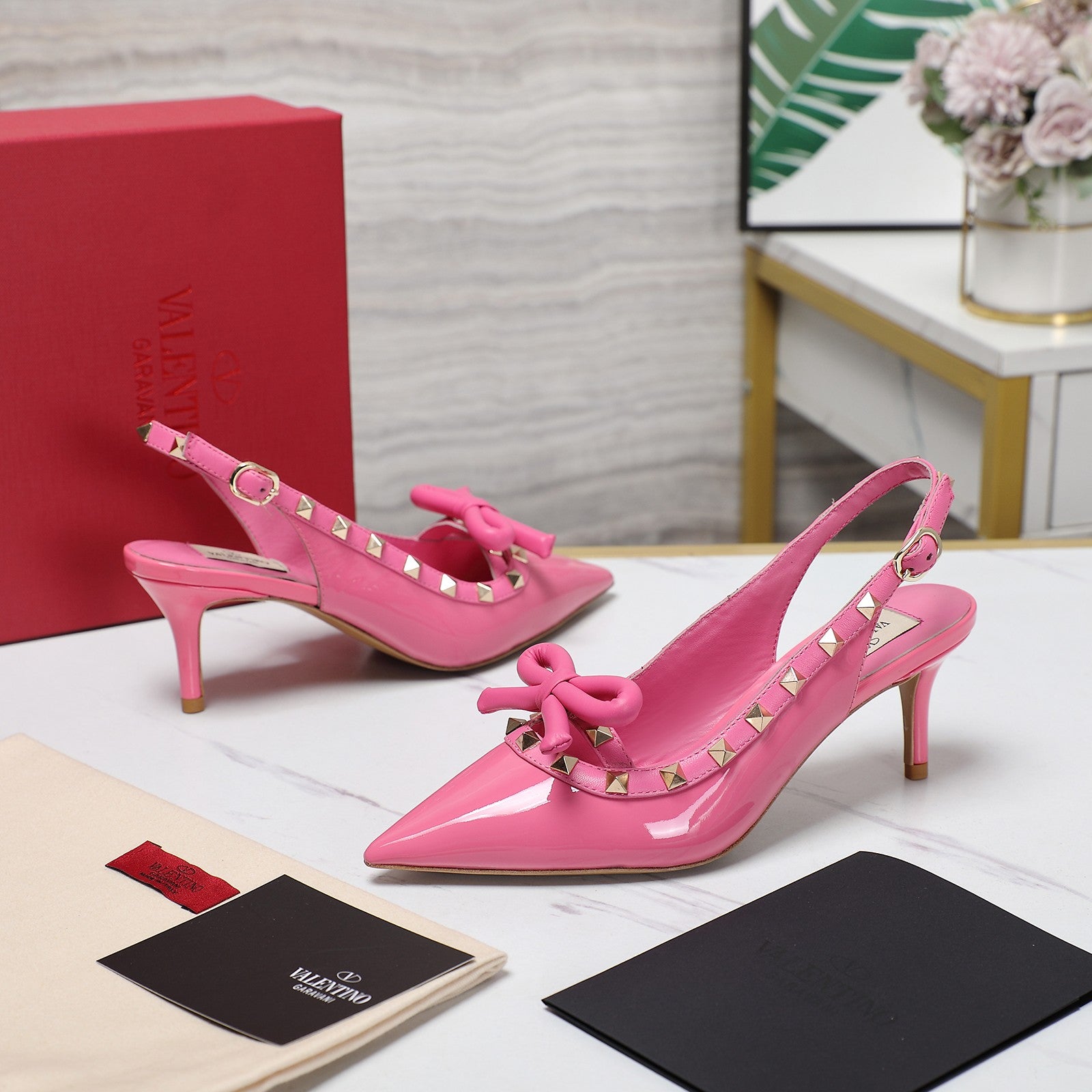 VL Rockstud Bow Slingback Fusca Pink Patent Leather Pump 60mm