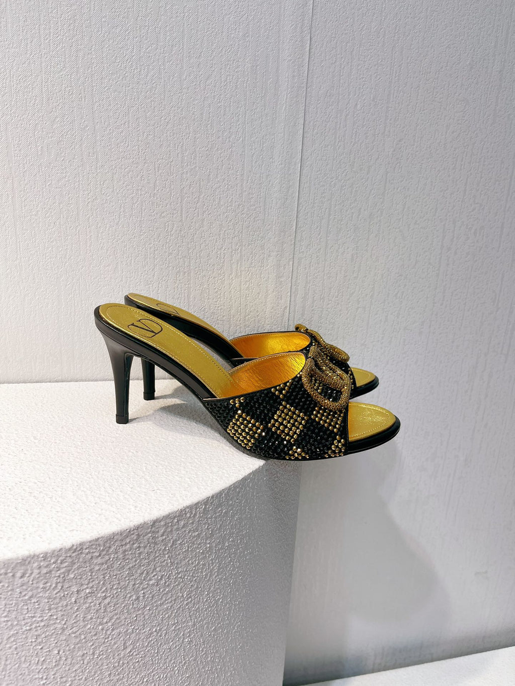 VT High Heeled Sandals Gold mix Black Sheepskin 292846