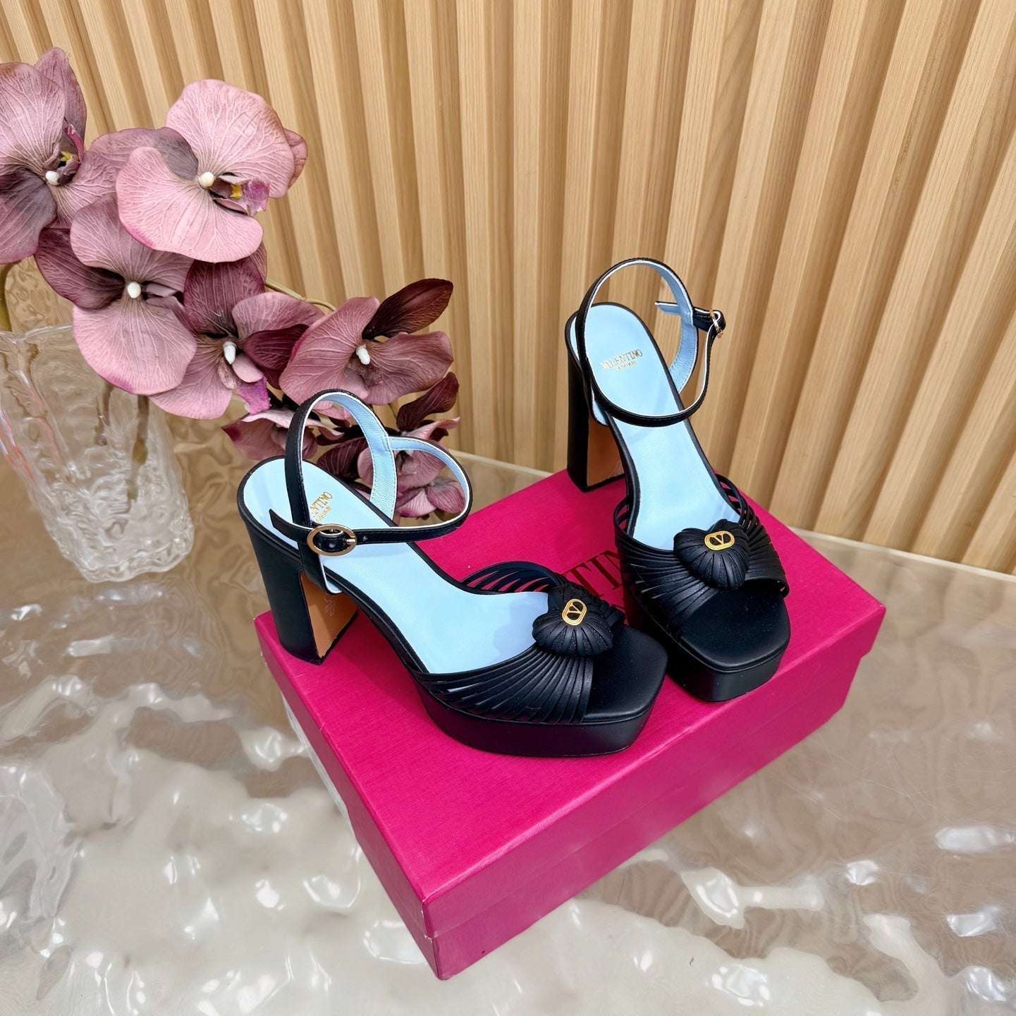 Valentino Royal Sandal 11.5cm Black Blue Leather 702275
