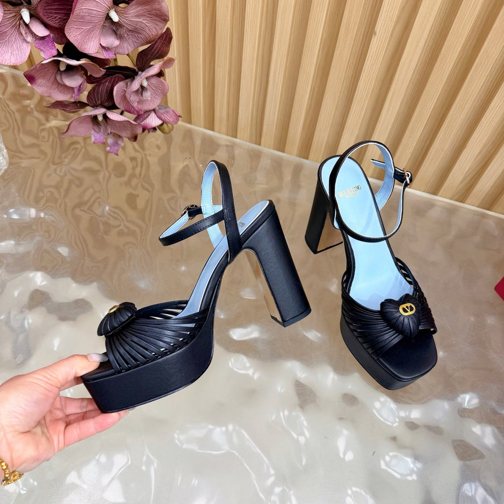 Valentino Royal Sandal 11.5cm Black Blue Leather 702275