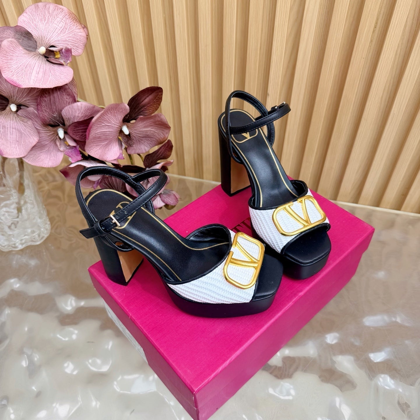 Valentino Signature Platform Sandal Black White Leather Raffia 702265