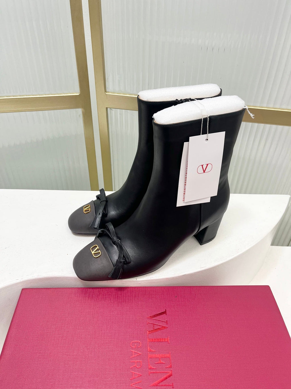 Valentino 2025 Bow Square Toe Zipper Ankle Boot Black Cowhide 549736