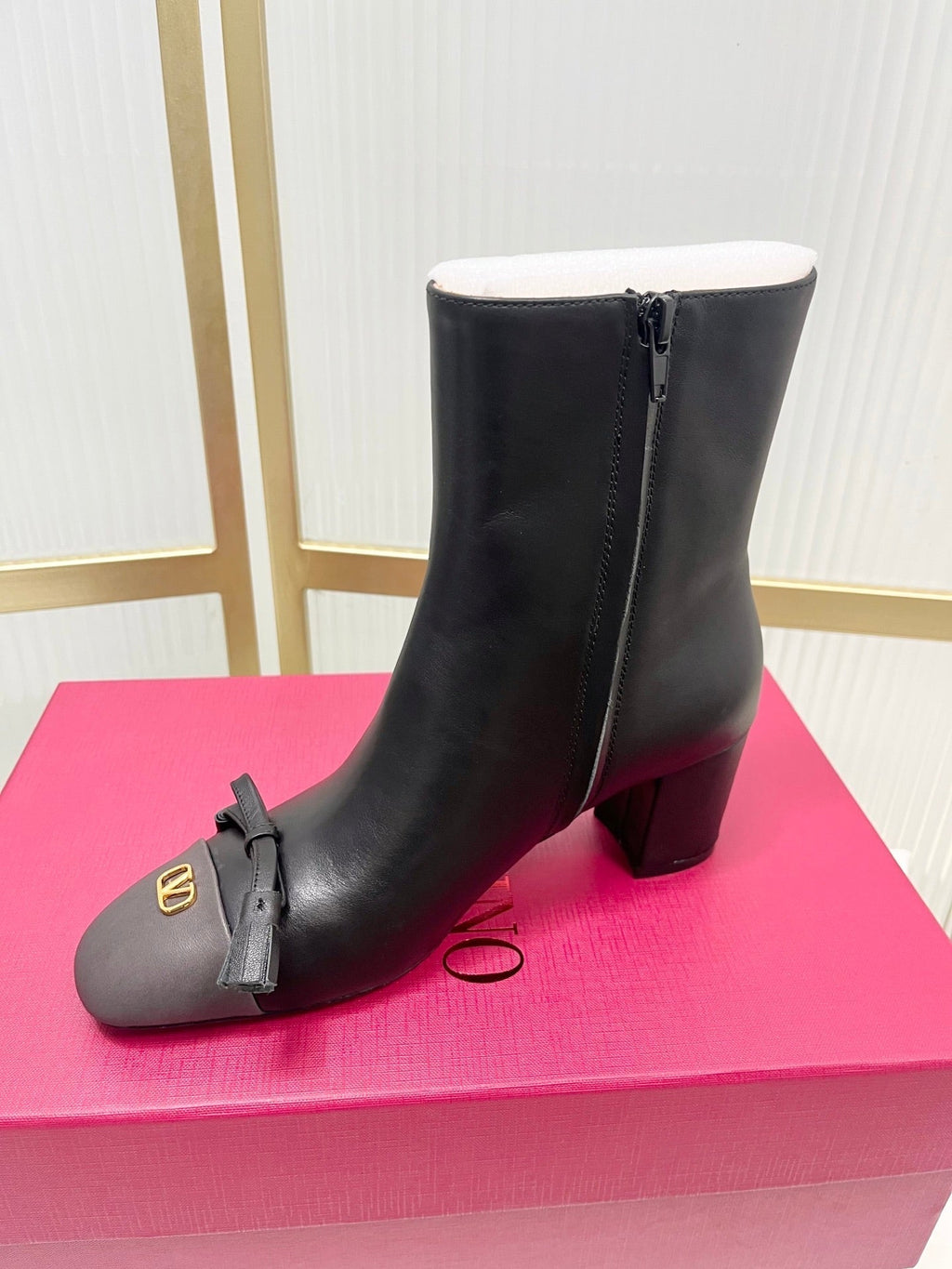 Valentino 2025 Bow Square Toe Zipper Ankle Boot Black Cowhide 549736