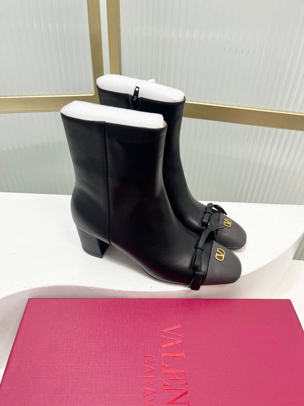 Valentino 2025 Bow Square Toe Zipper Ankle Boot Black Cowhide 549736