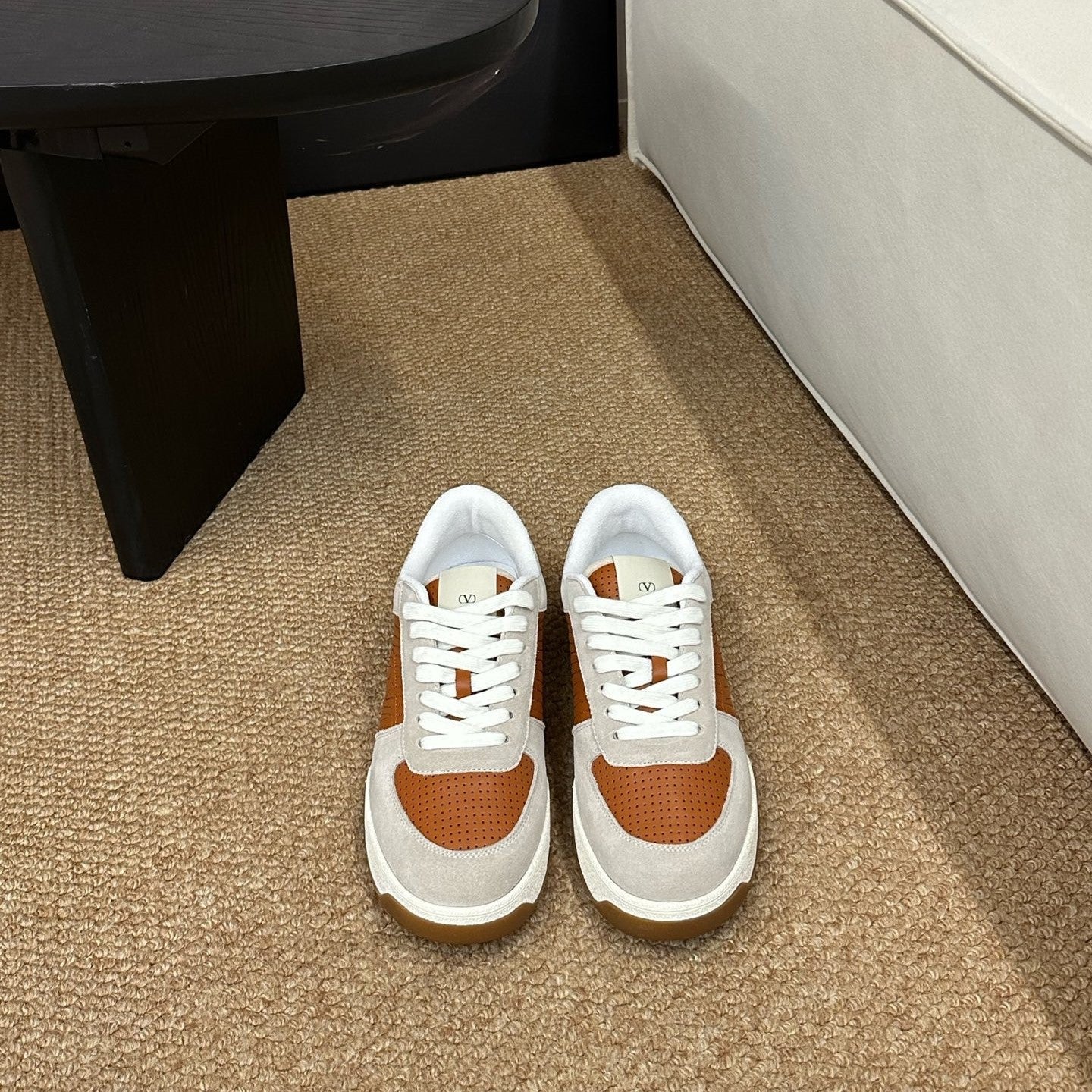 VLogo Upvillage Low-Top Sneakers Brown Grey Suede Leather 691440