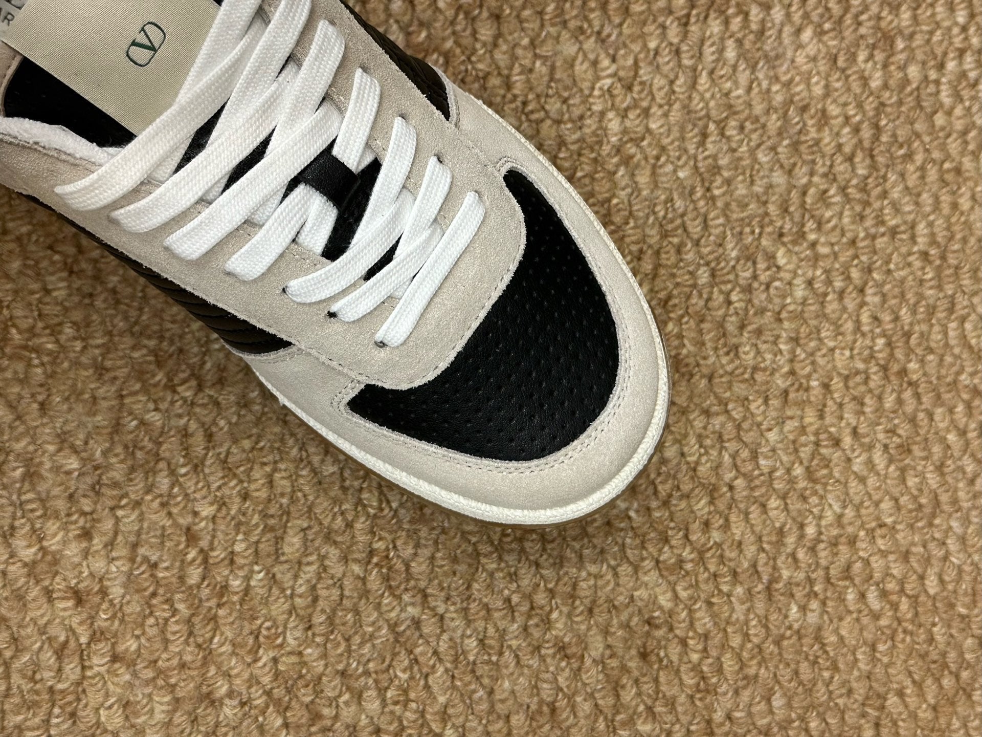 VLogo Upvillage Low-Top Sneakers Black Grey Suede Leather 691442