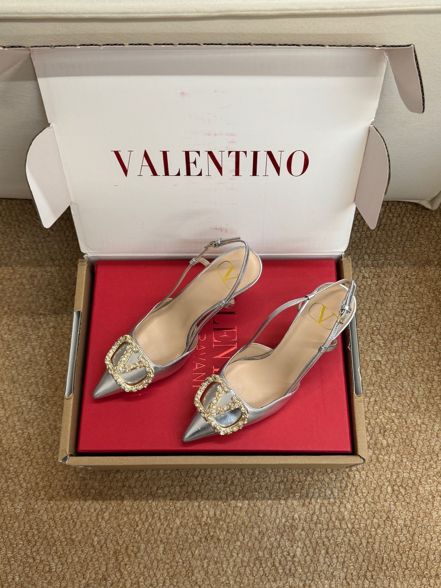 VL 26s High Heel Slingbacks In Metallic Silver Calfskin With Crystal