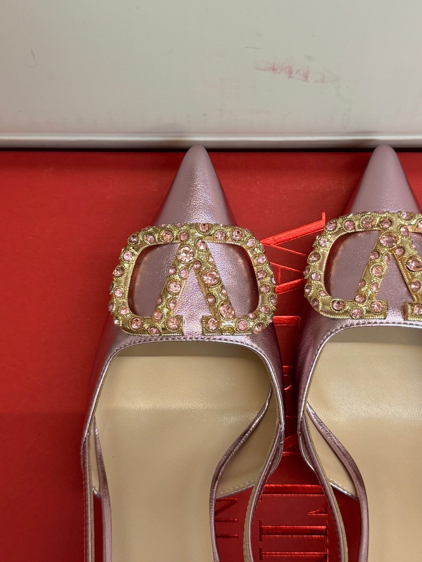 VL 26s High Heel Slingbacks In Metallic Pink Calfskin With Crystal
