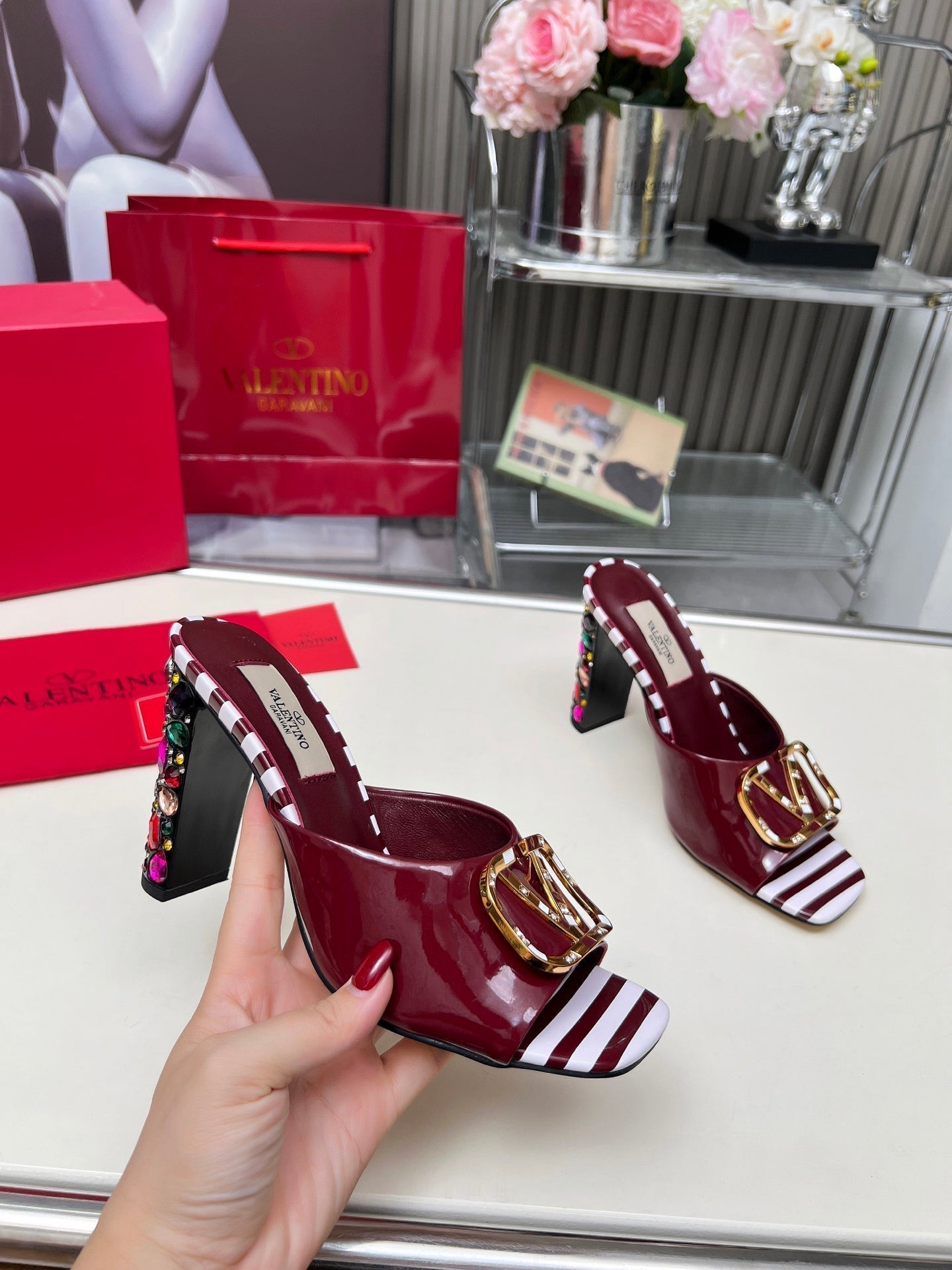 VT Vlogo High-Heeled Sandals 10.5cm Wine Red Leather 625760